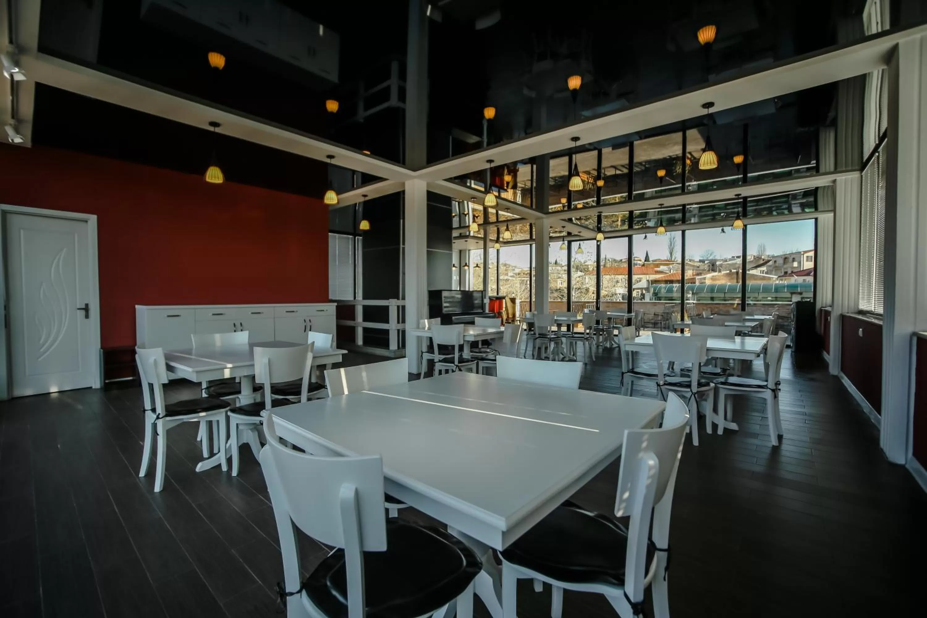 Property building, Restaurant/Places to Eat in Hotel Rero