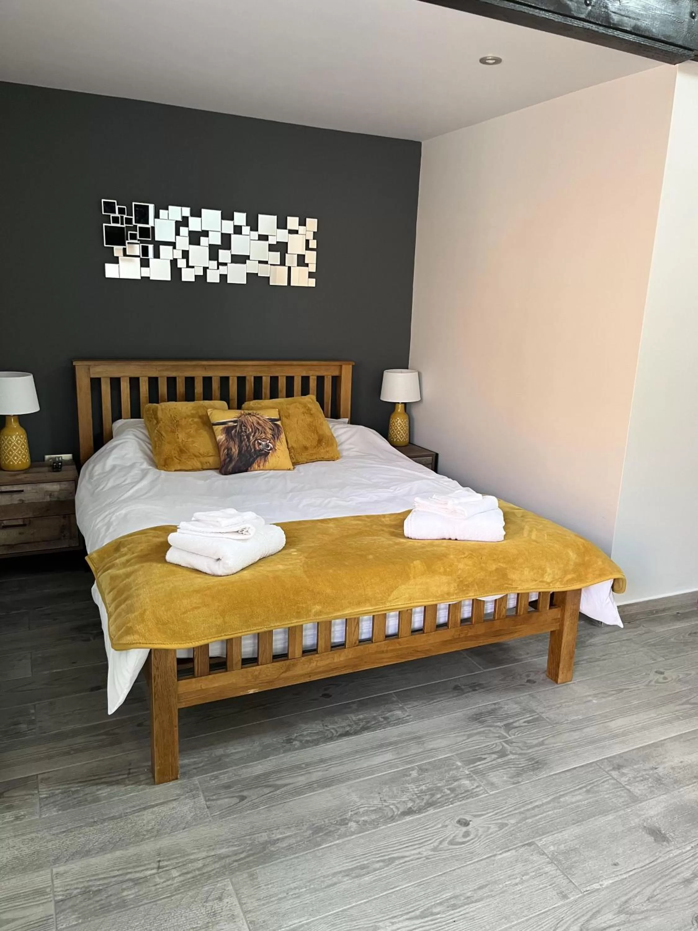 Other, Bed in The Lydden Bell