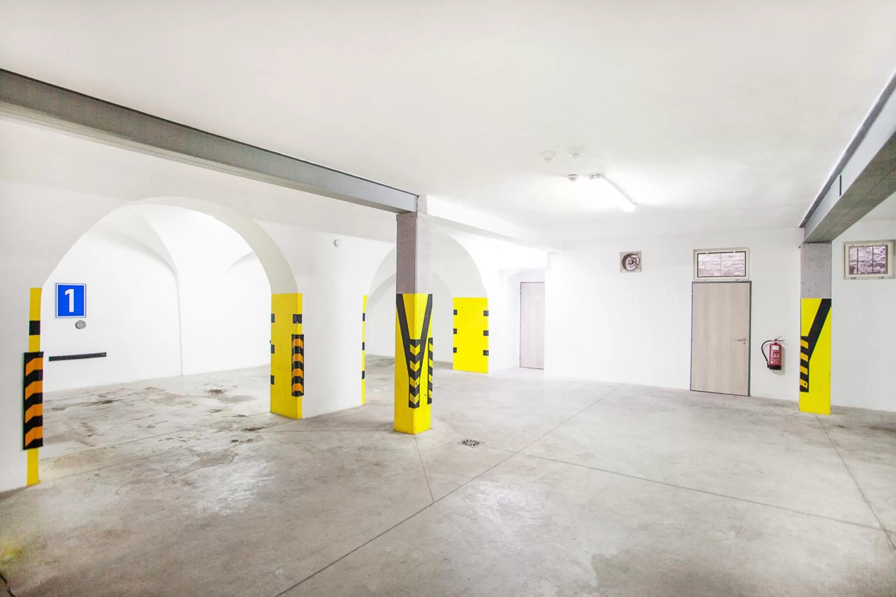 Parking in Hotel U Tří hrušek suites & apartments