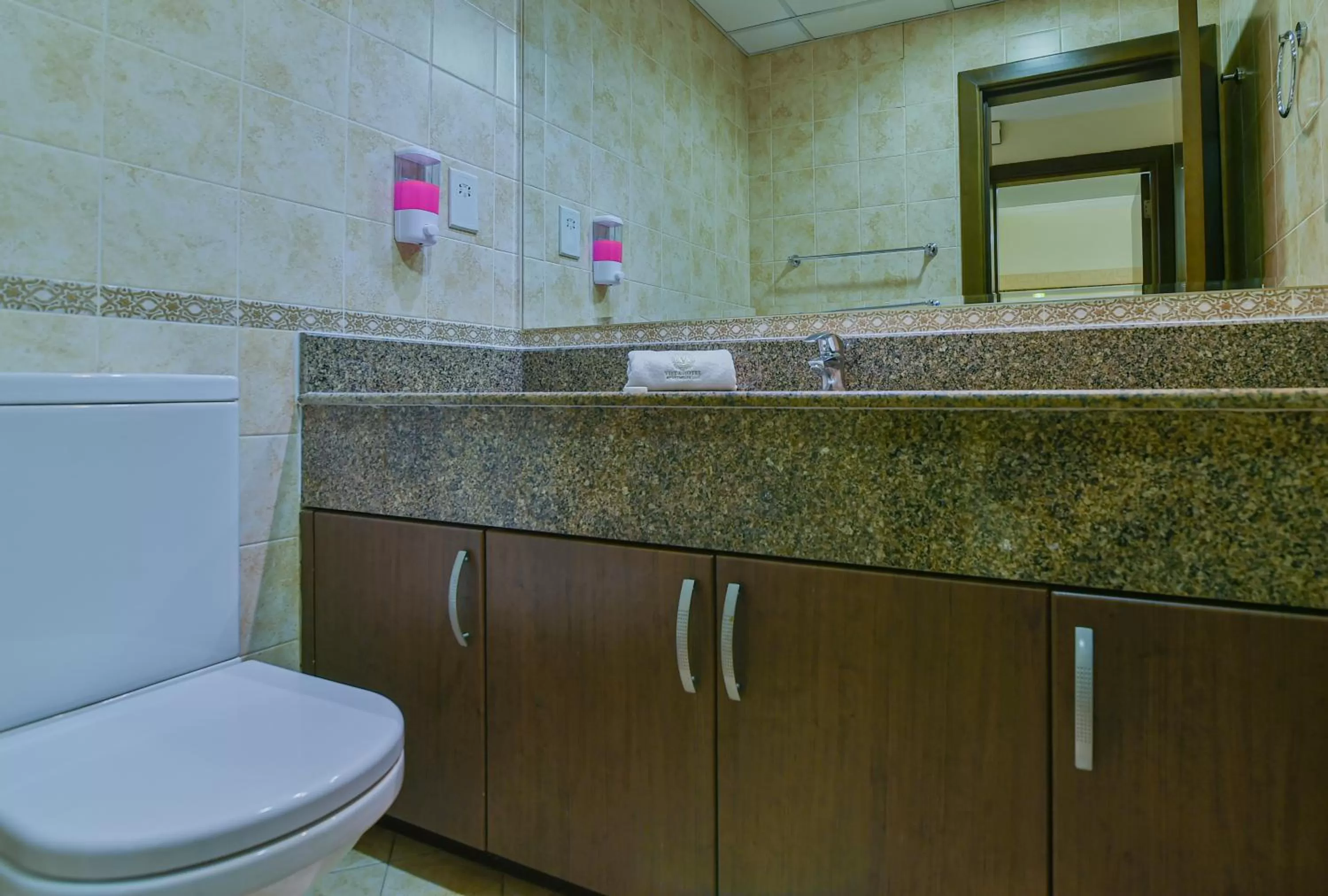 Bathroom in VISTA HOTEL APARTMENTS DELUXE