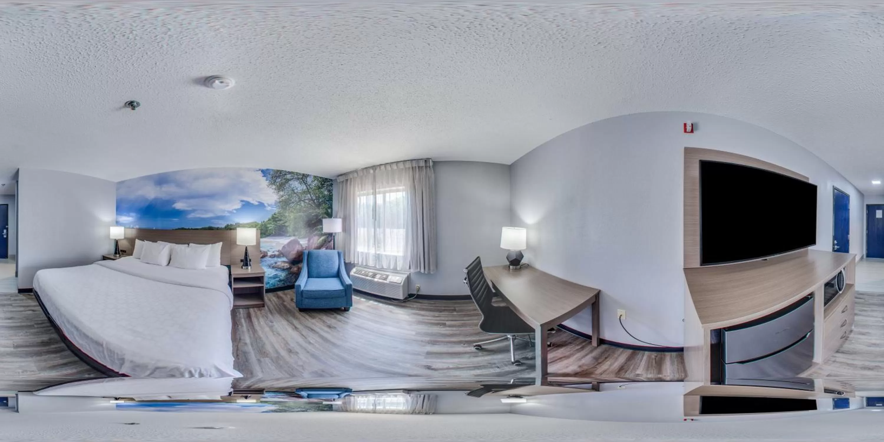 Bedroom in Clarion Pointe on the lake Clarksville-South Hill West