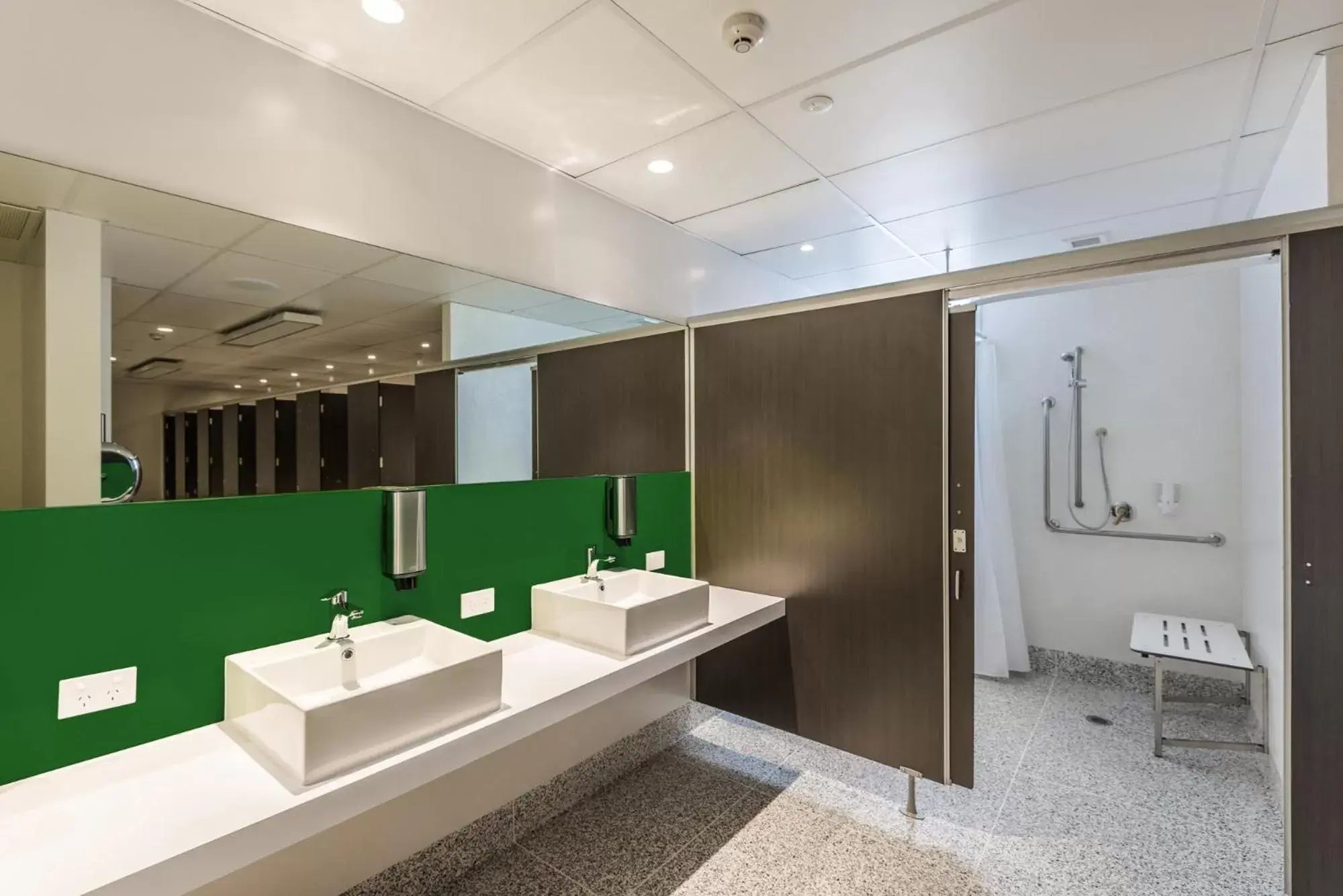 Family Pod Room in Jucy Snooze Christchurch Airport Family Pod Room in Jucy Snooze Christchurch Airport