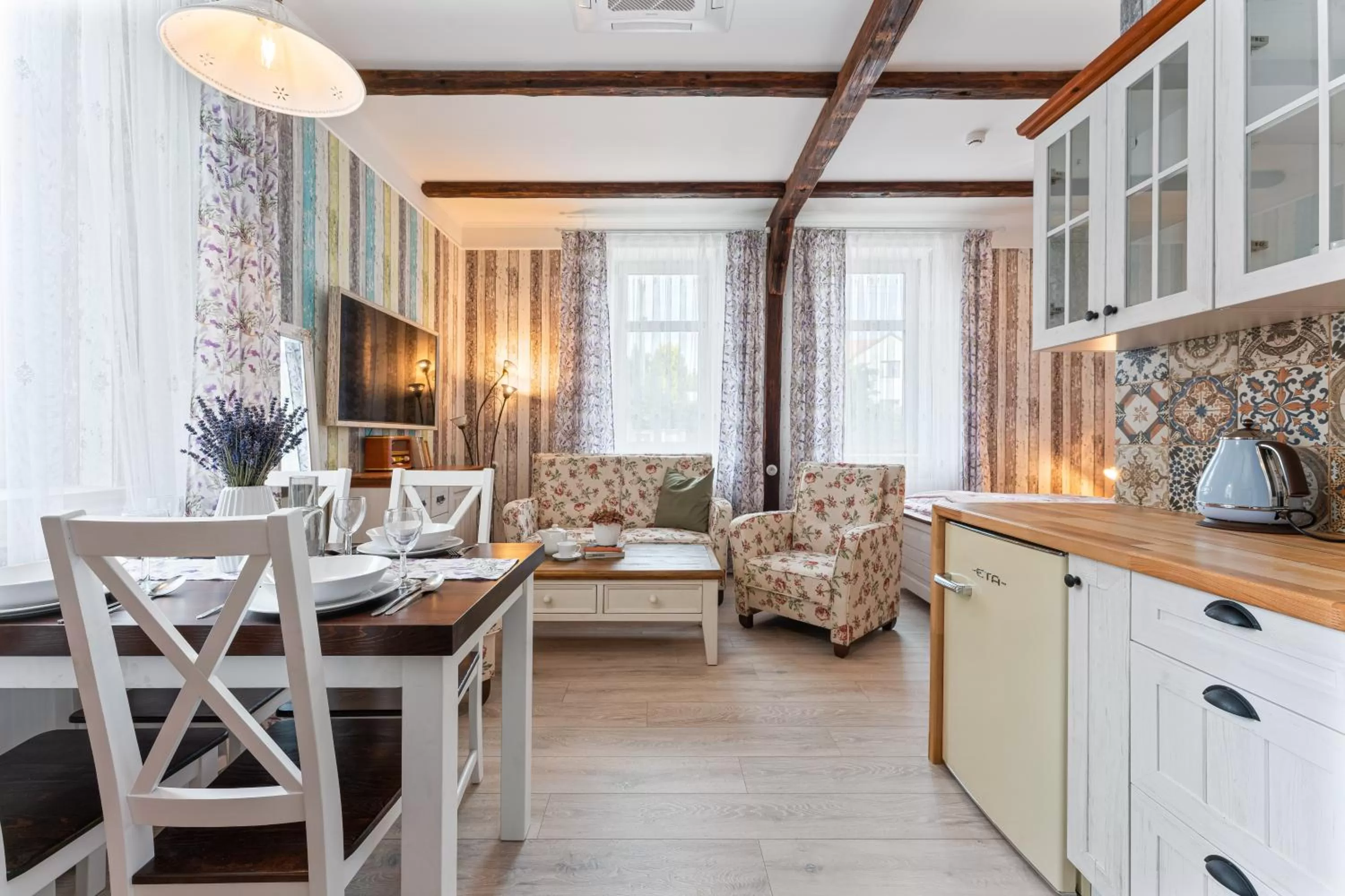Dining Area in Villa Libosad