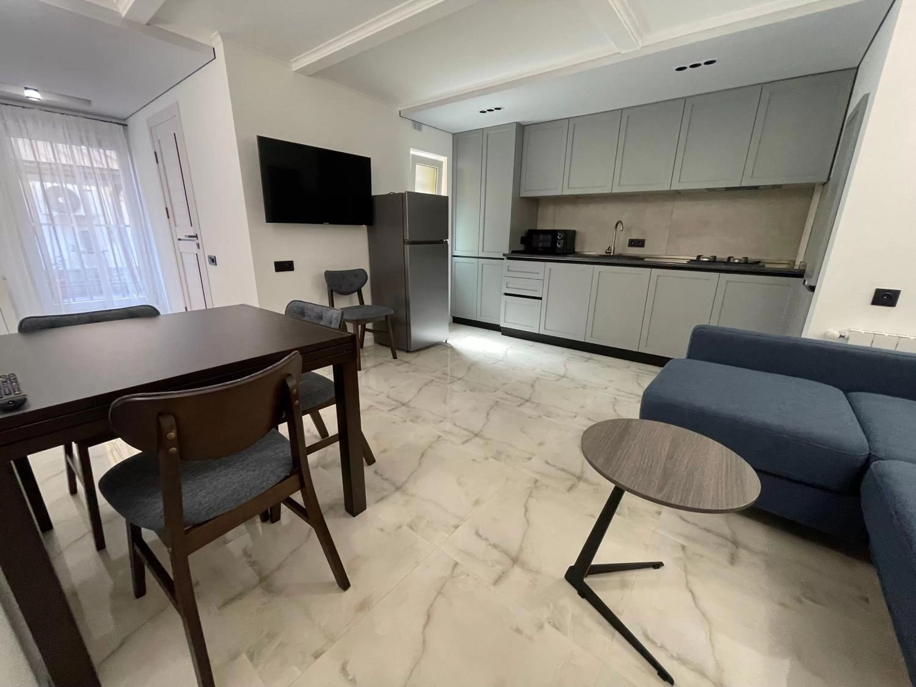 Seating Area in NO PROBLEM