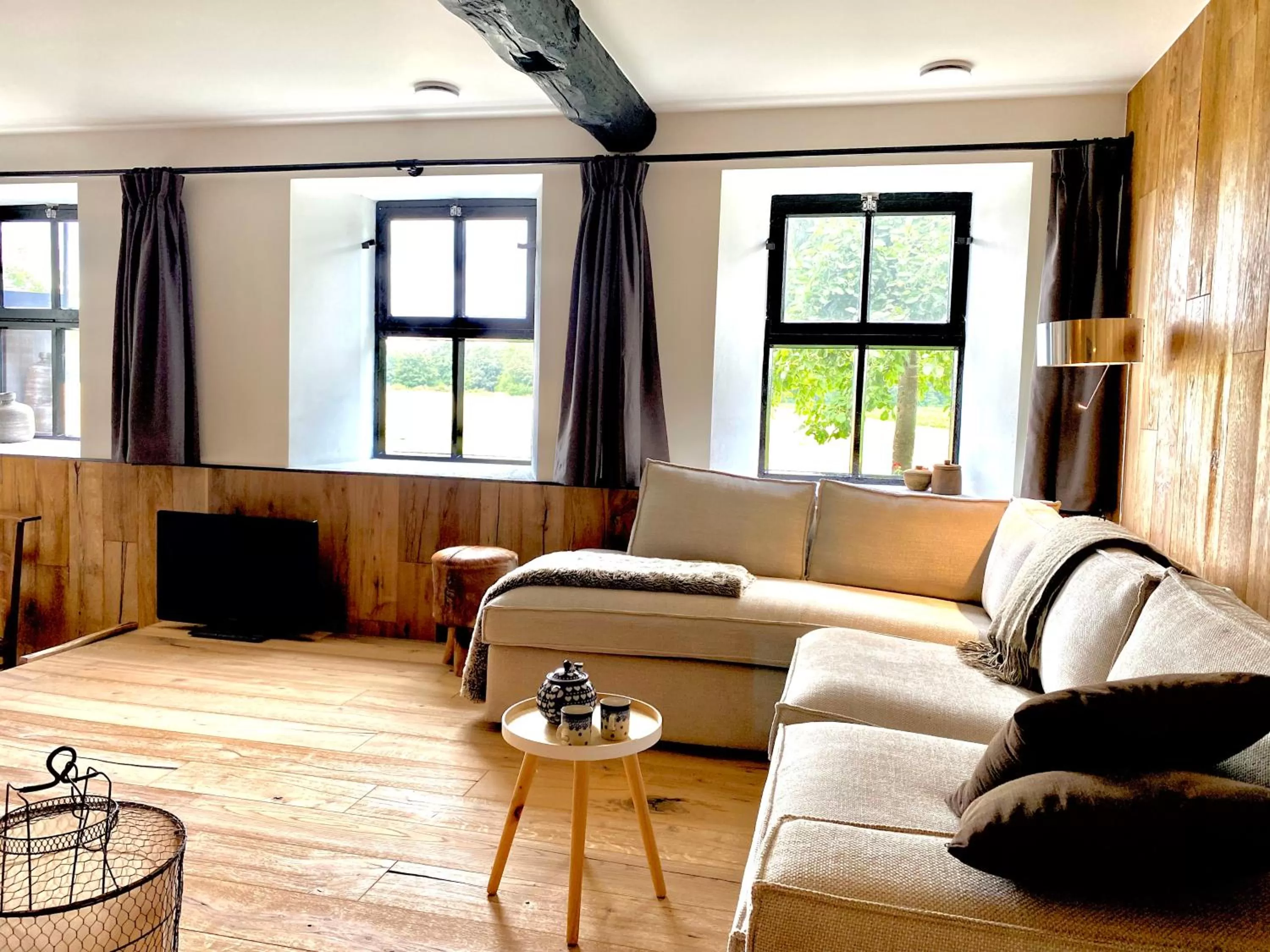 Seating area in De Heeren Hoeve Carpe Diem