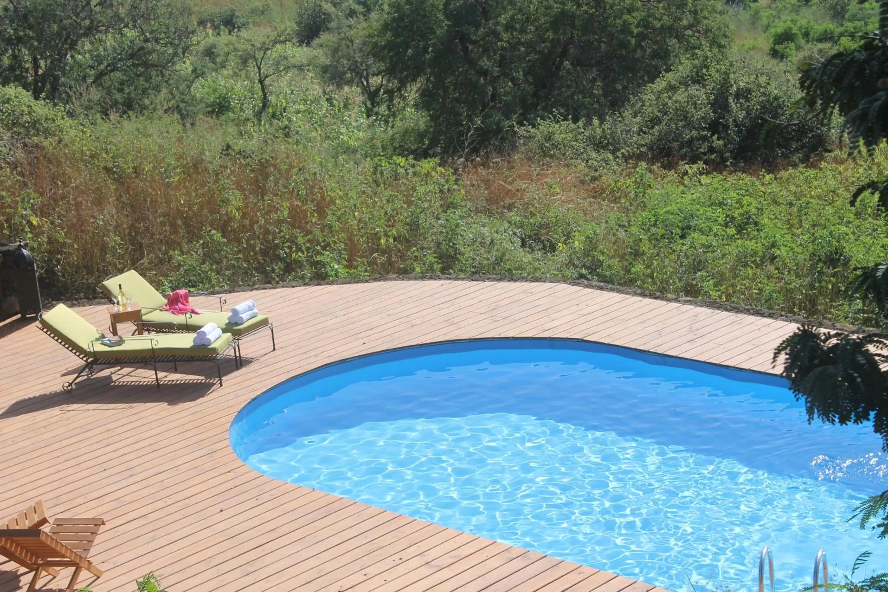 Swimming pool in La Fora Ecolodge