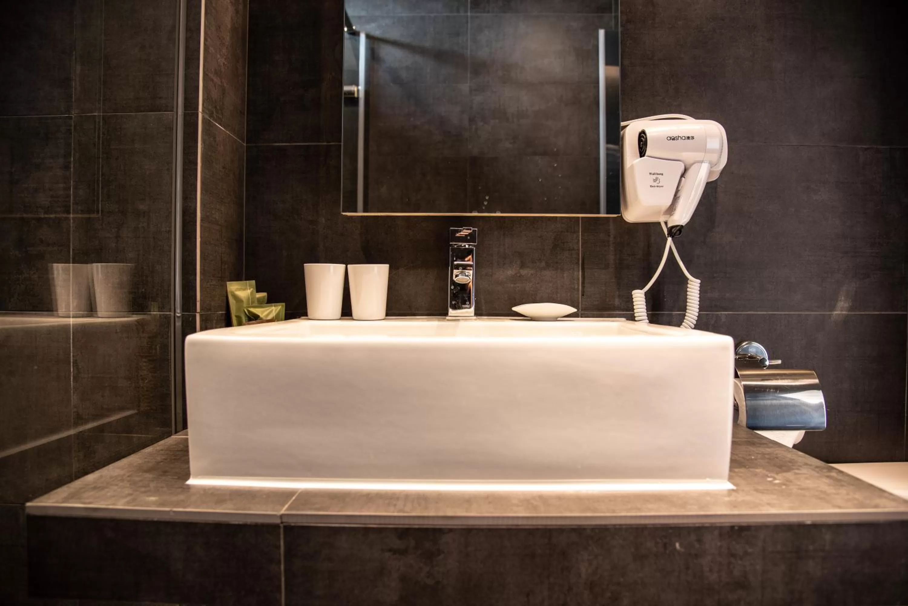 Bathroom in Wountain Hotel