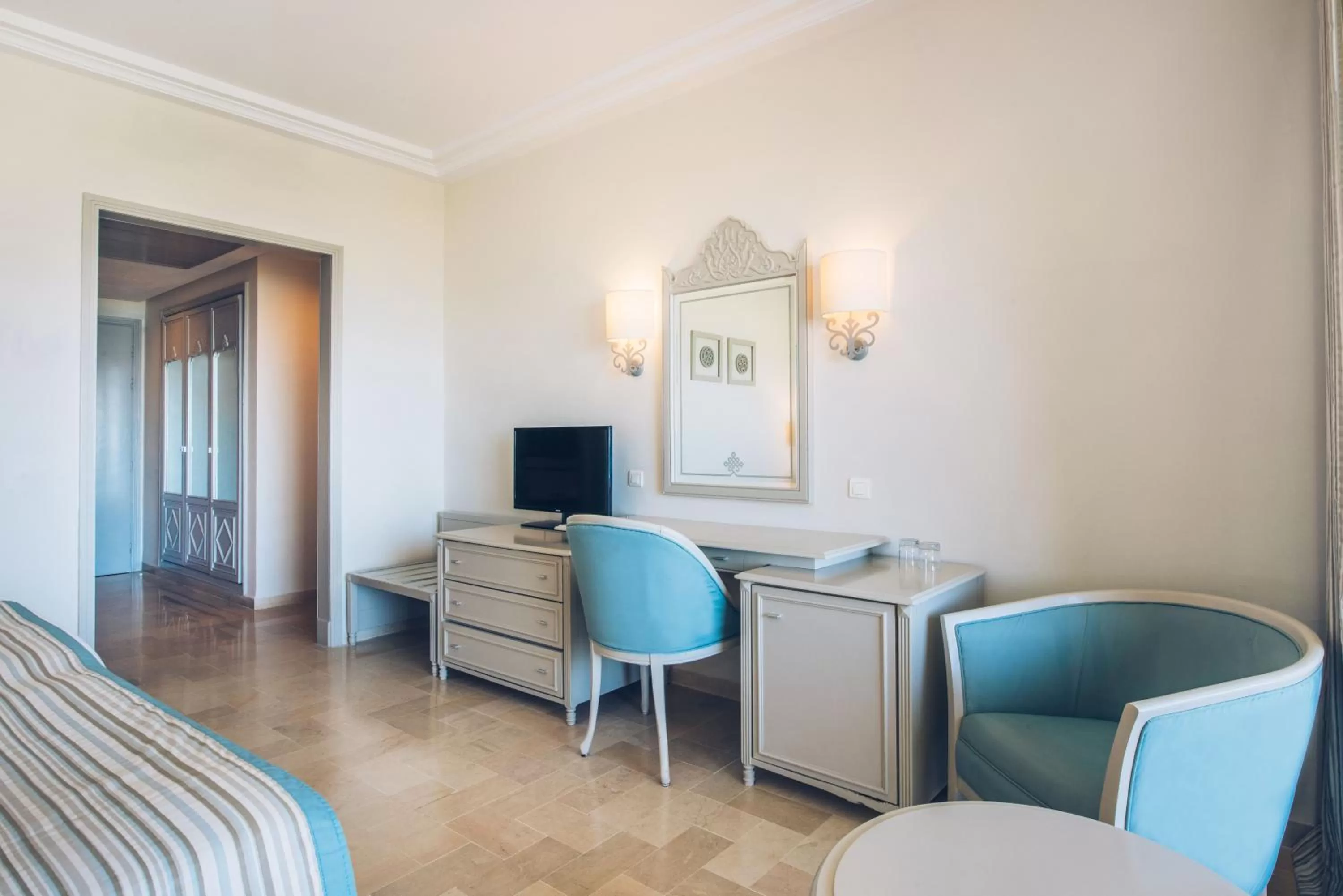 Bedroom in Iberostar Waves Averroes