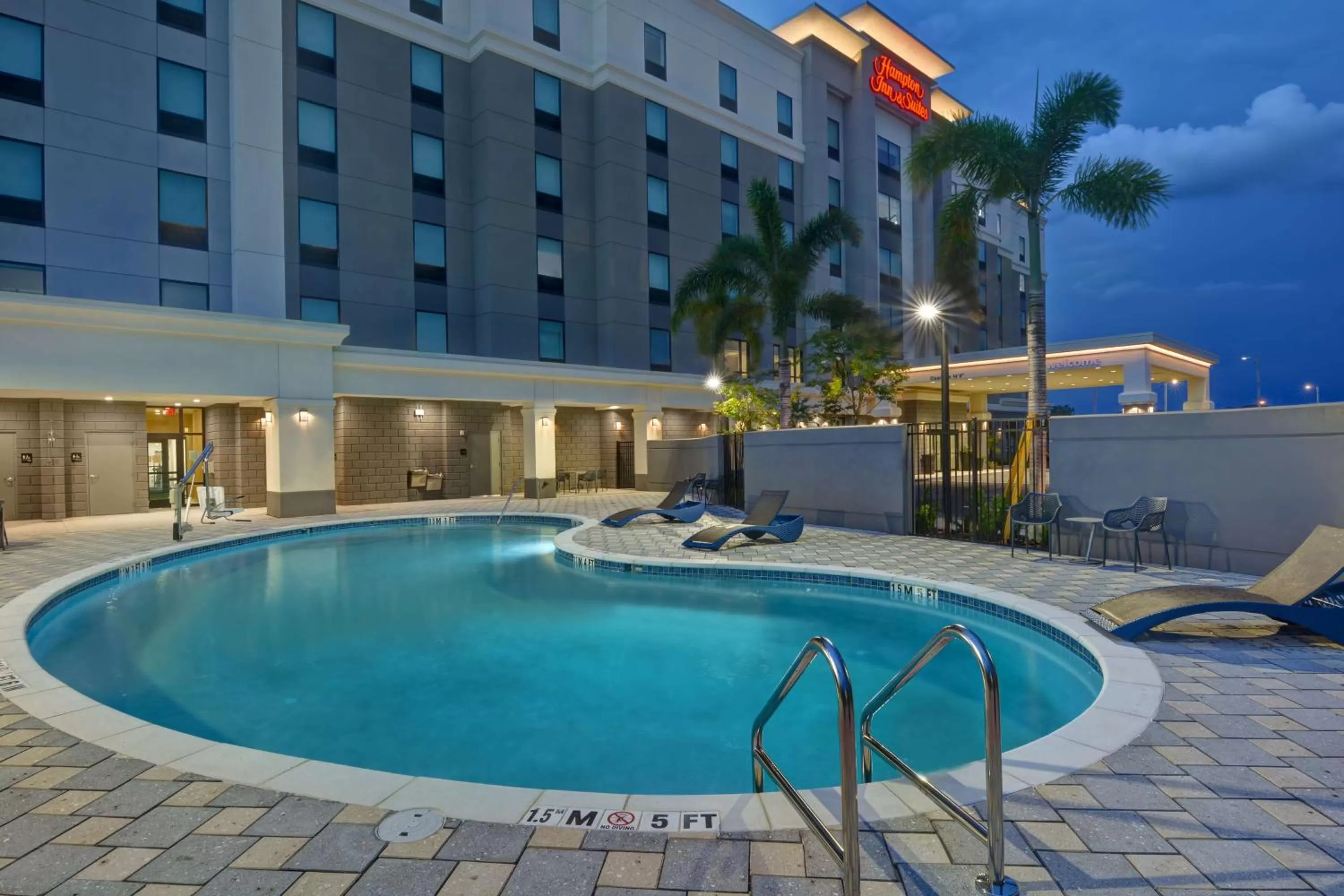 Property building in Hampton Inn & Suites Tampa Riverview Brandon