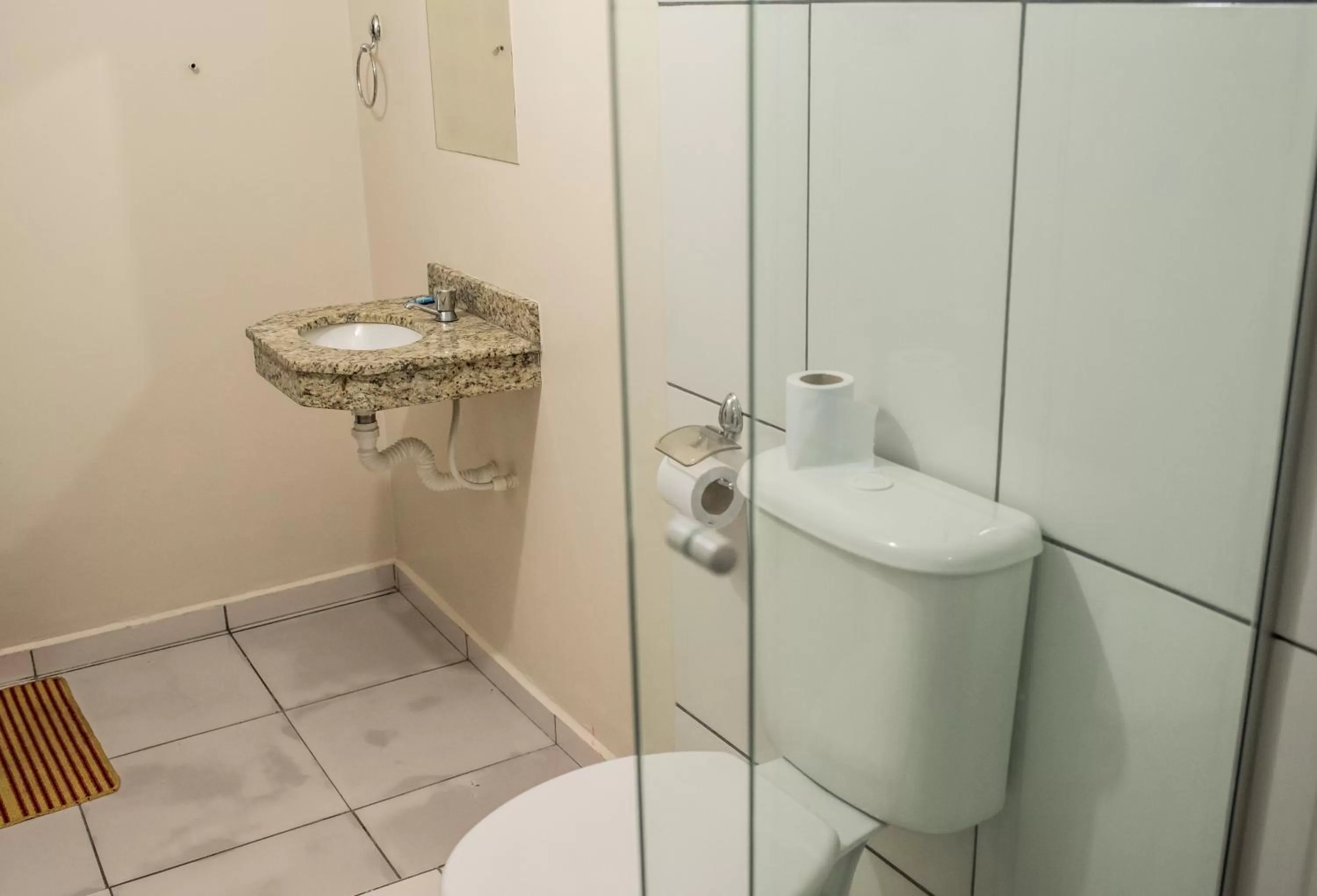 Shower in Pousada Rabake