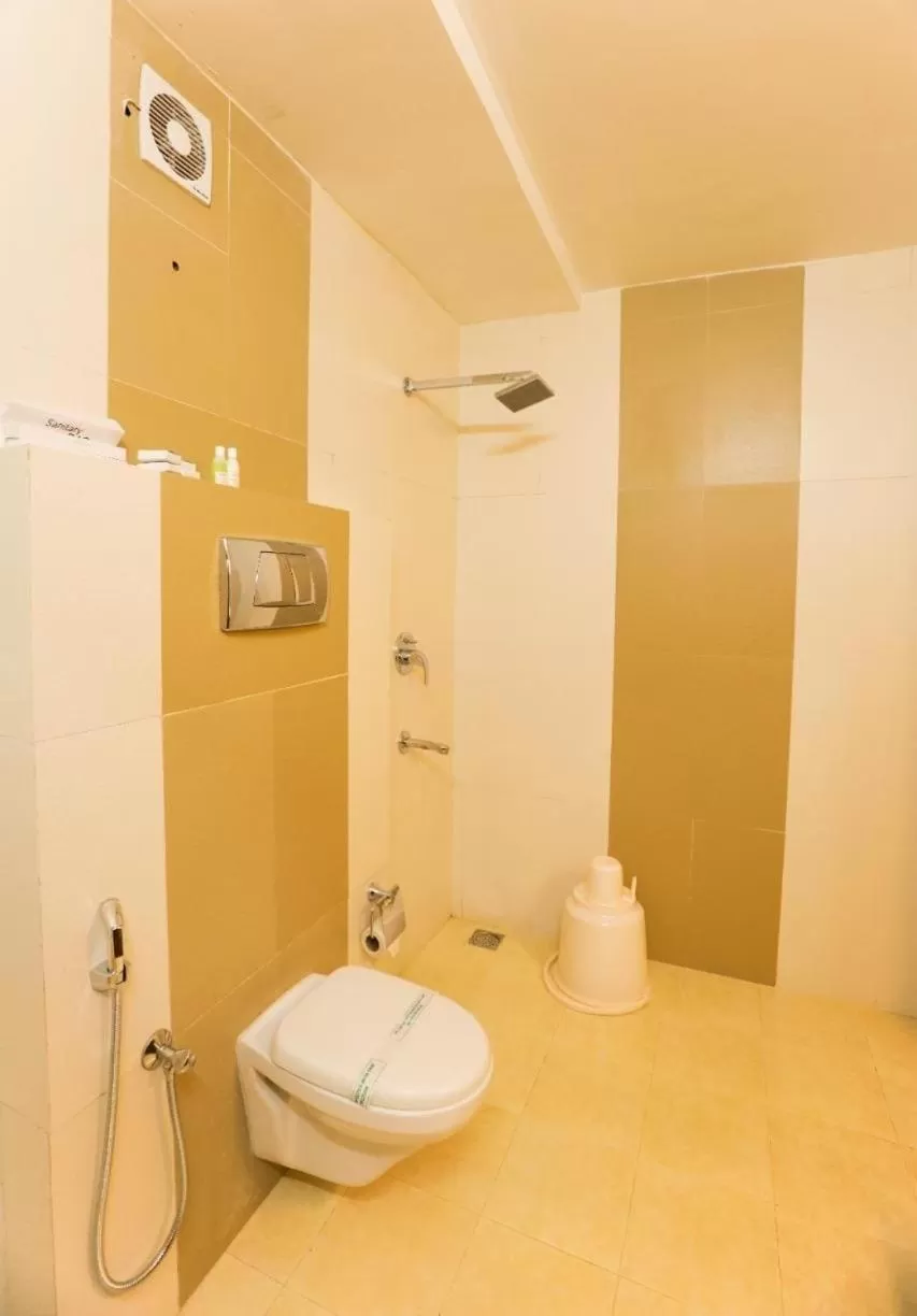 Bathroom in AUHTEL Kannur