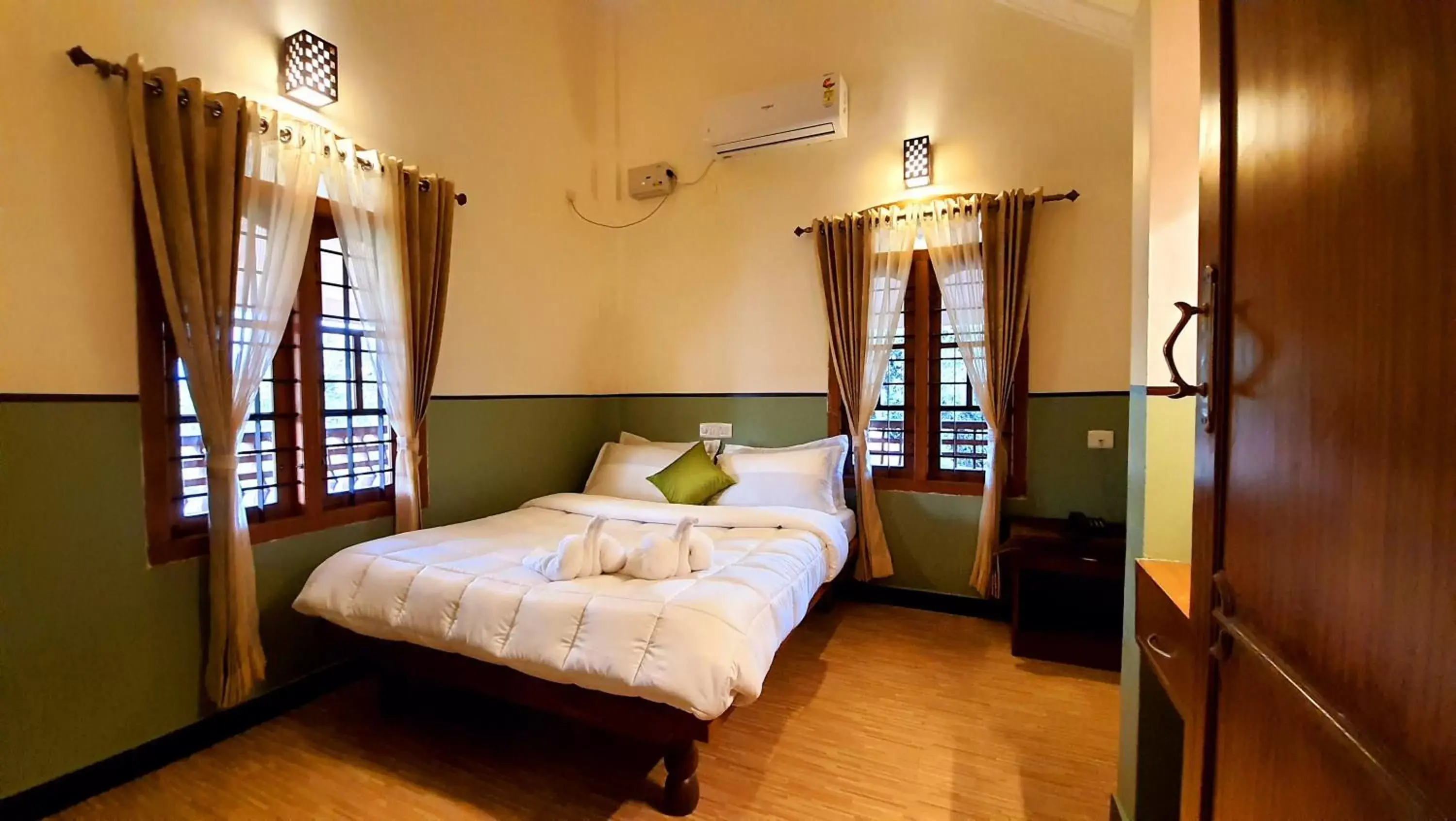 Deluxe Suite in Avadale Masinagudi - Stag Groups Not Allowed Deluxe Suite in Avadale Masinagudi - Stag Groups Not Allowed