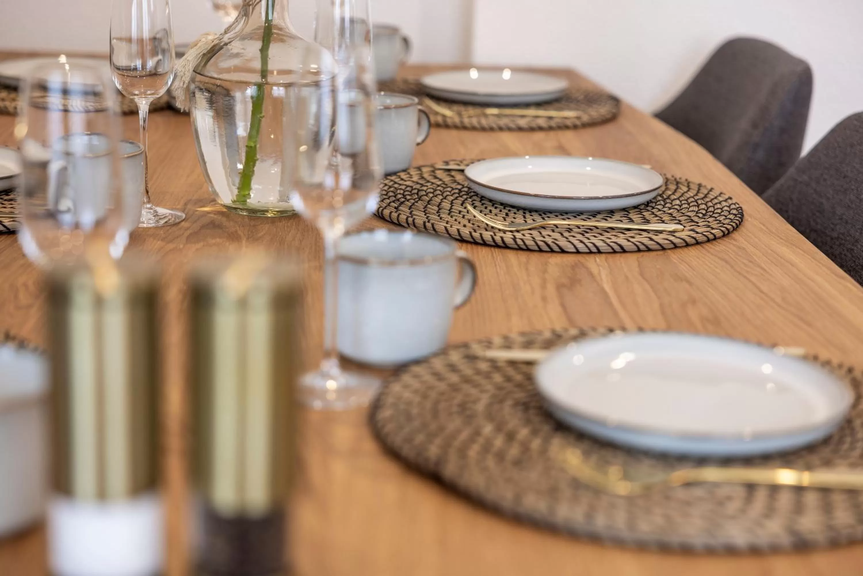 Dining area in VISIMO Apartments St Georgen-Strasse St Gallen - Design City Nature