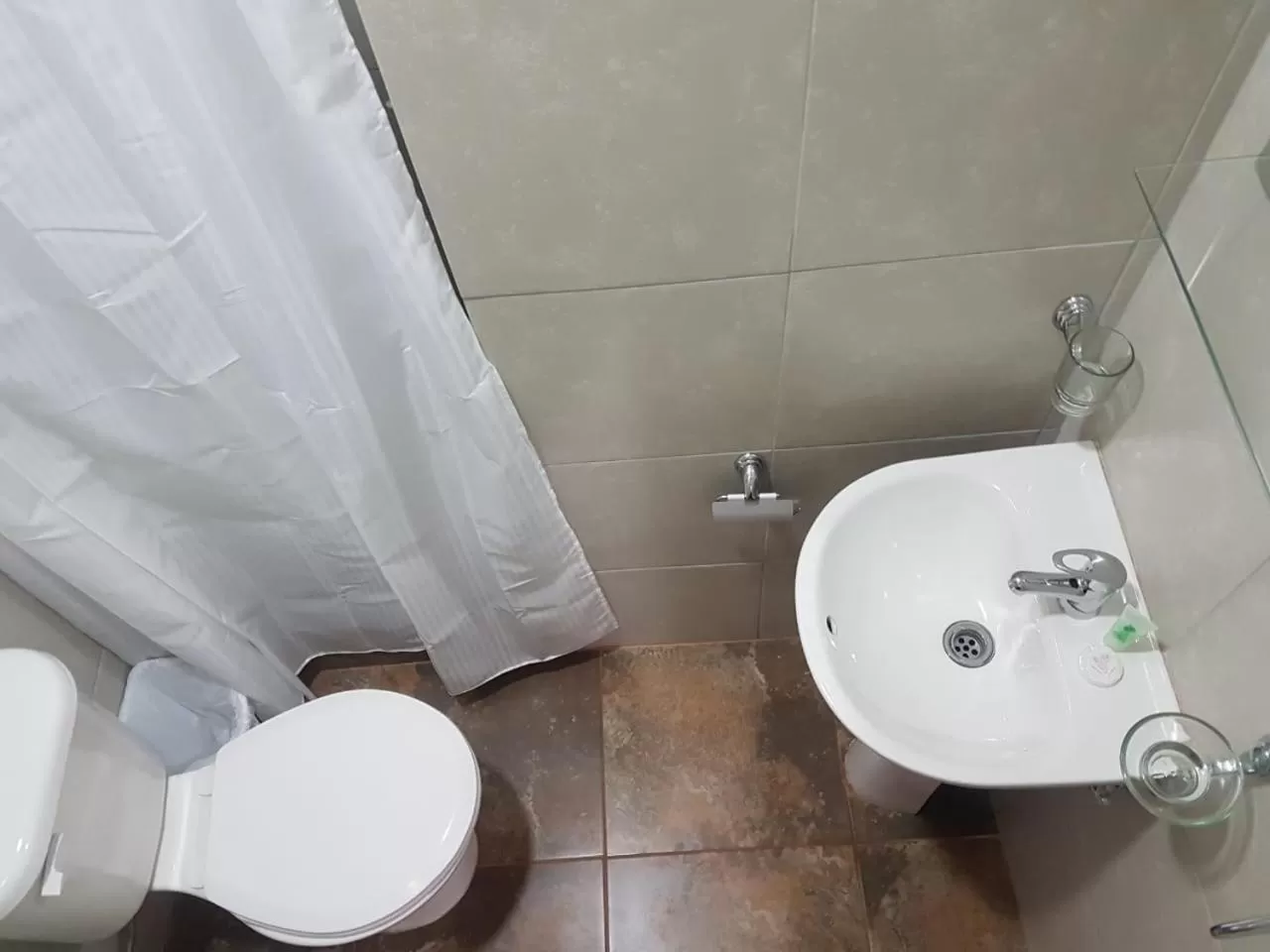 Bathroom in Hotel Amaru Express