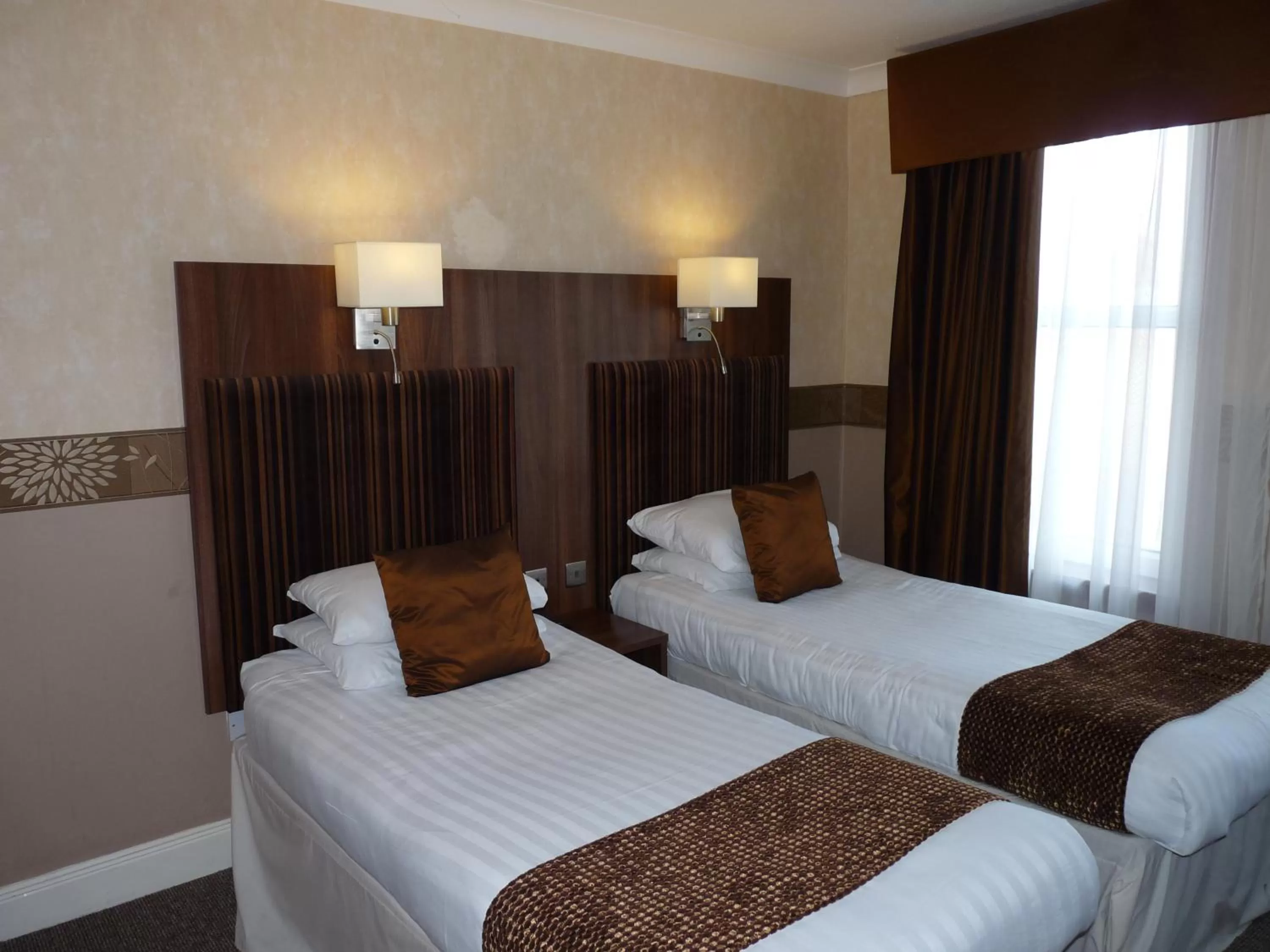 Bedroom, Bed in The Park Hotel