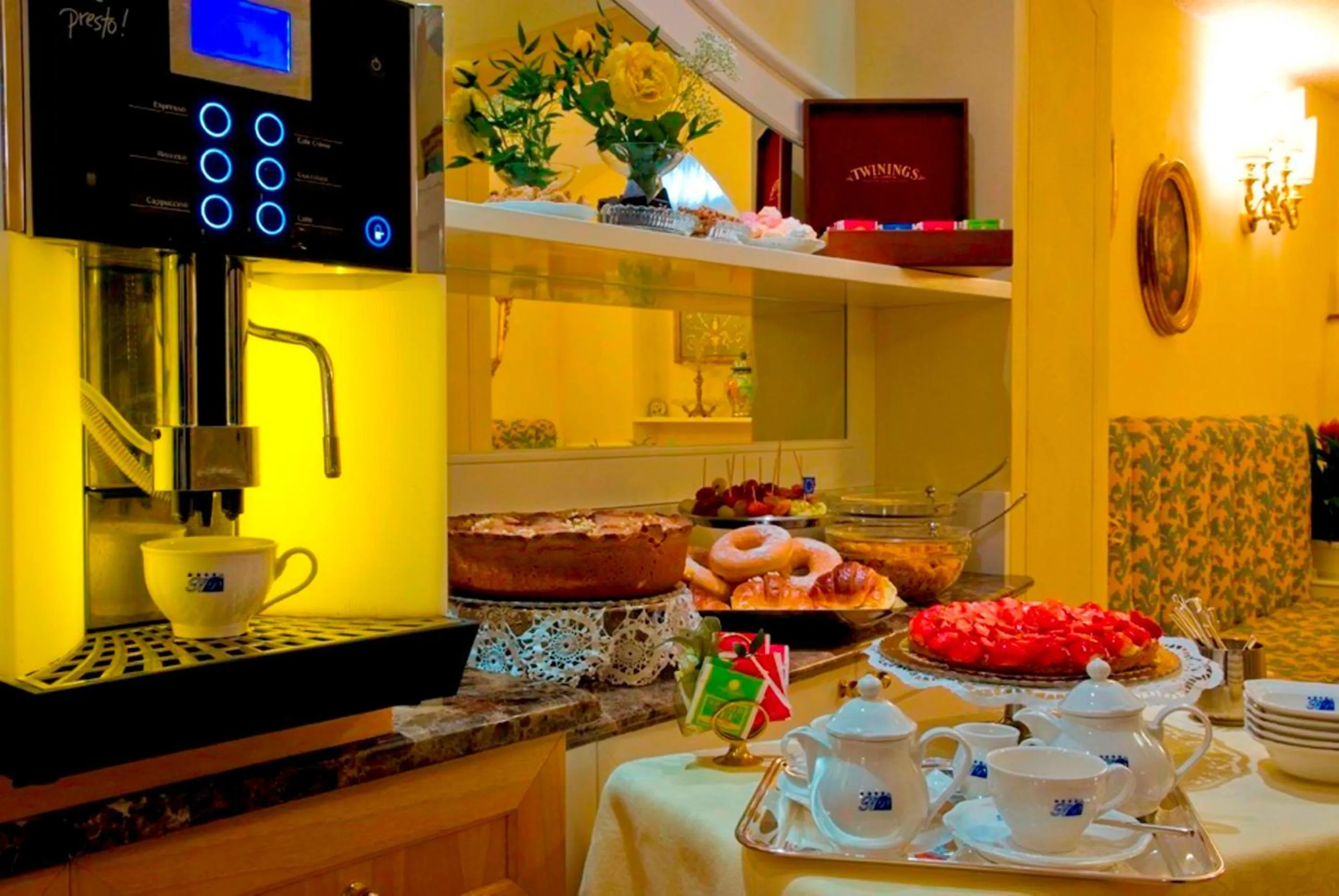 Restaurant/places to eat in Boutique Hotel Dieci