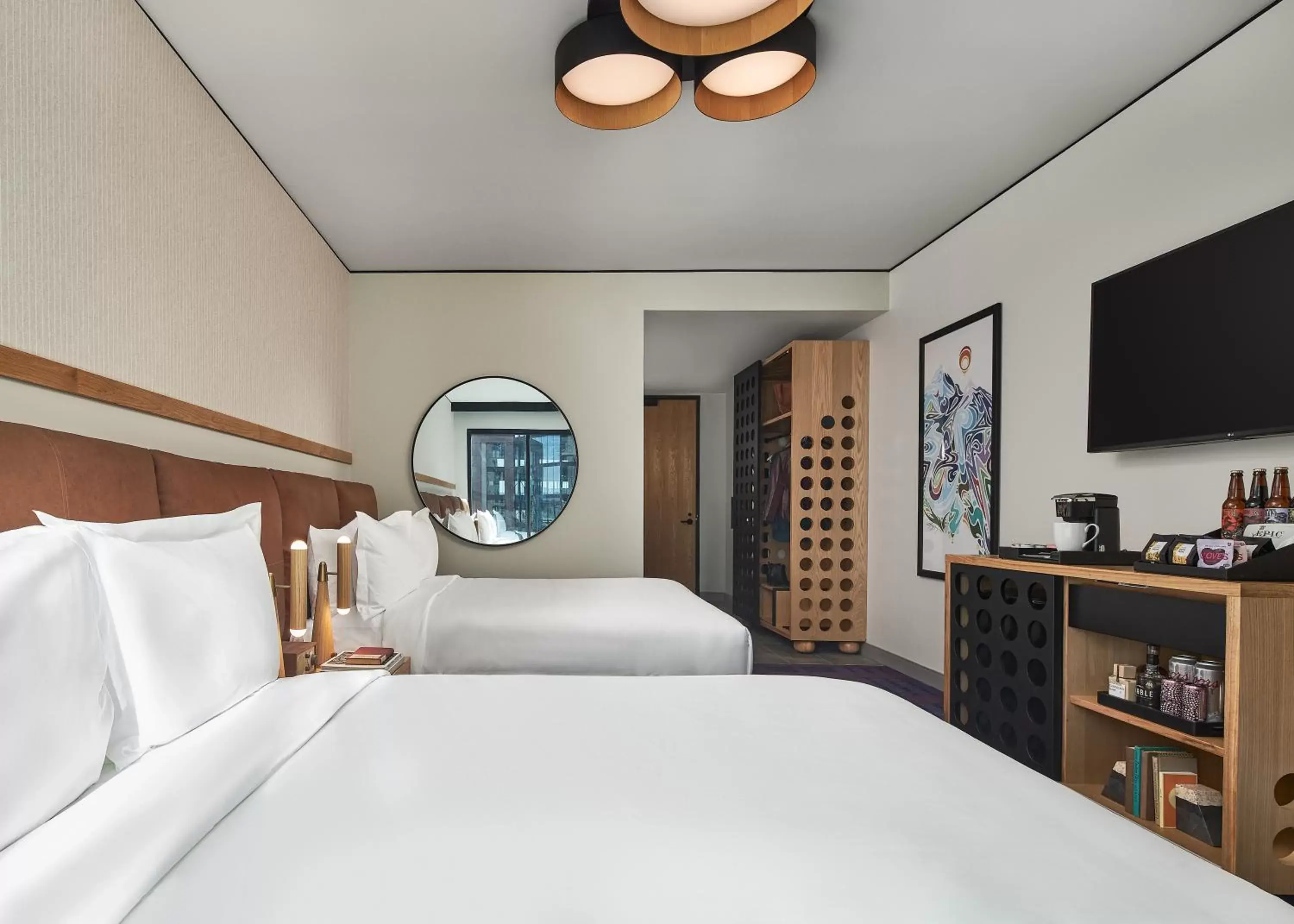 Queen Room - Disability Access in The Rally Hotel at McGregor Square Queen Room - Disability Access in The Rally Hotel at McGregor Square