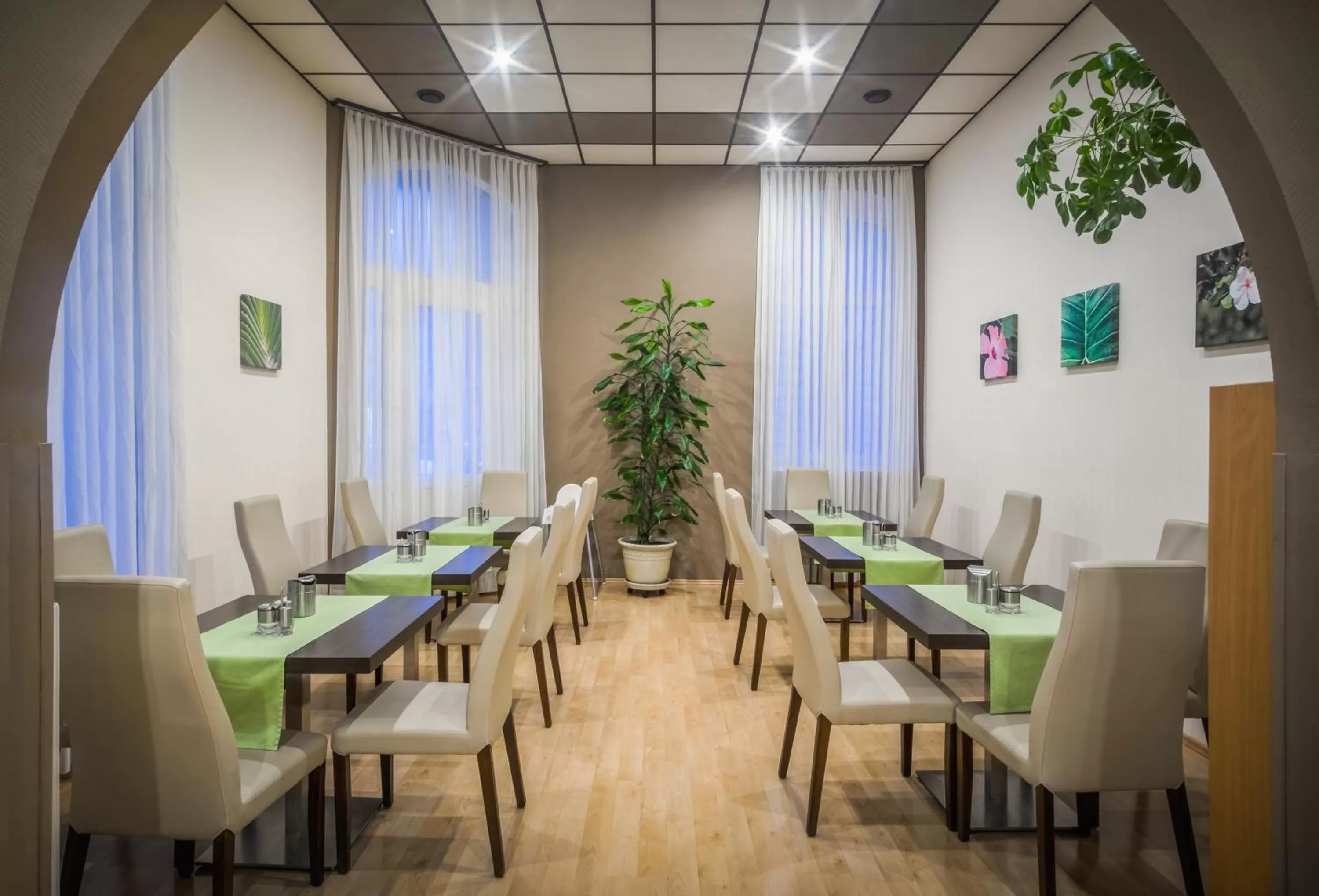 Buffet breakfast in Hotel-Pension Wild