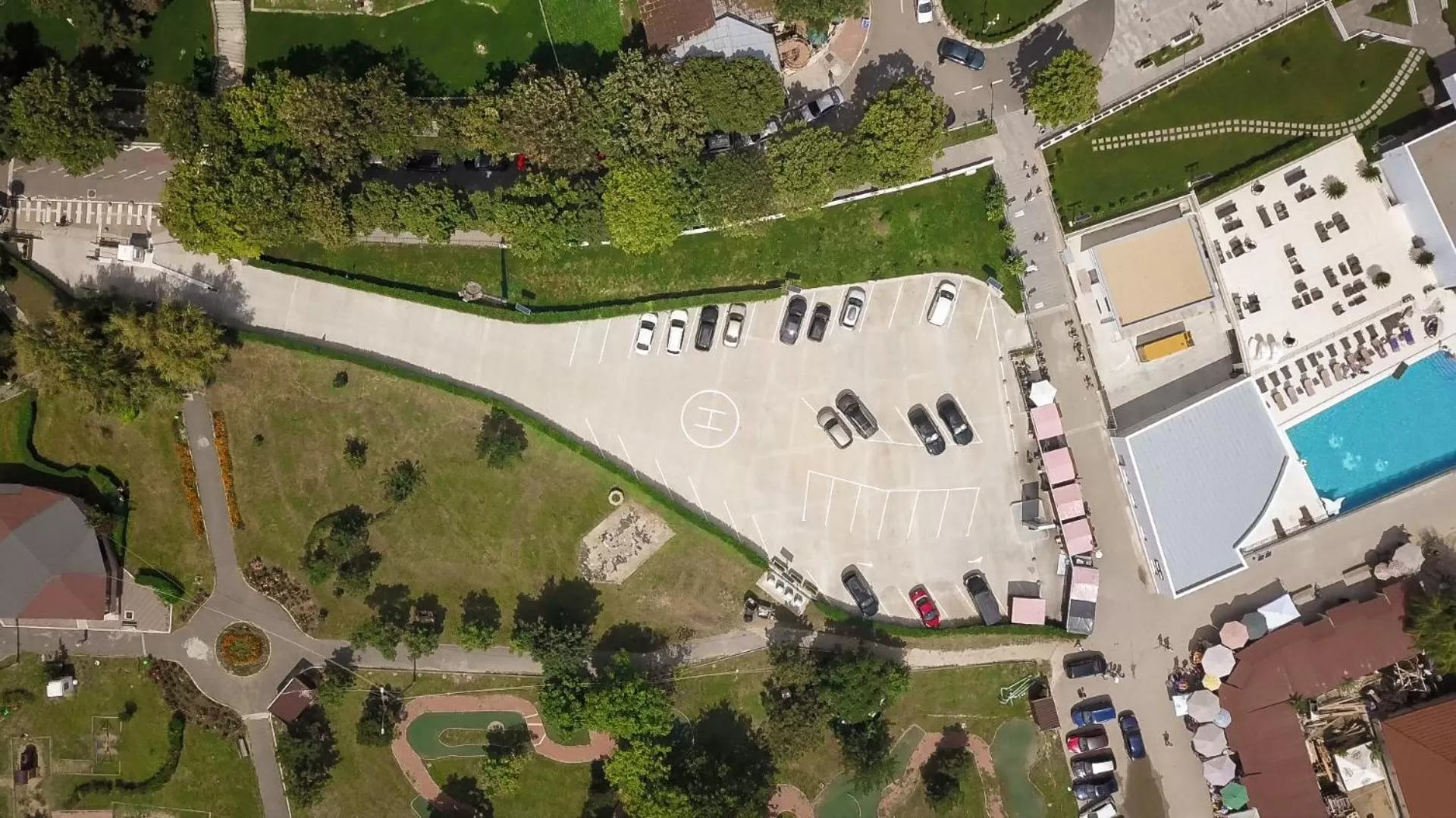 Area and facilities in New Belvedere