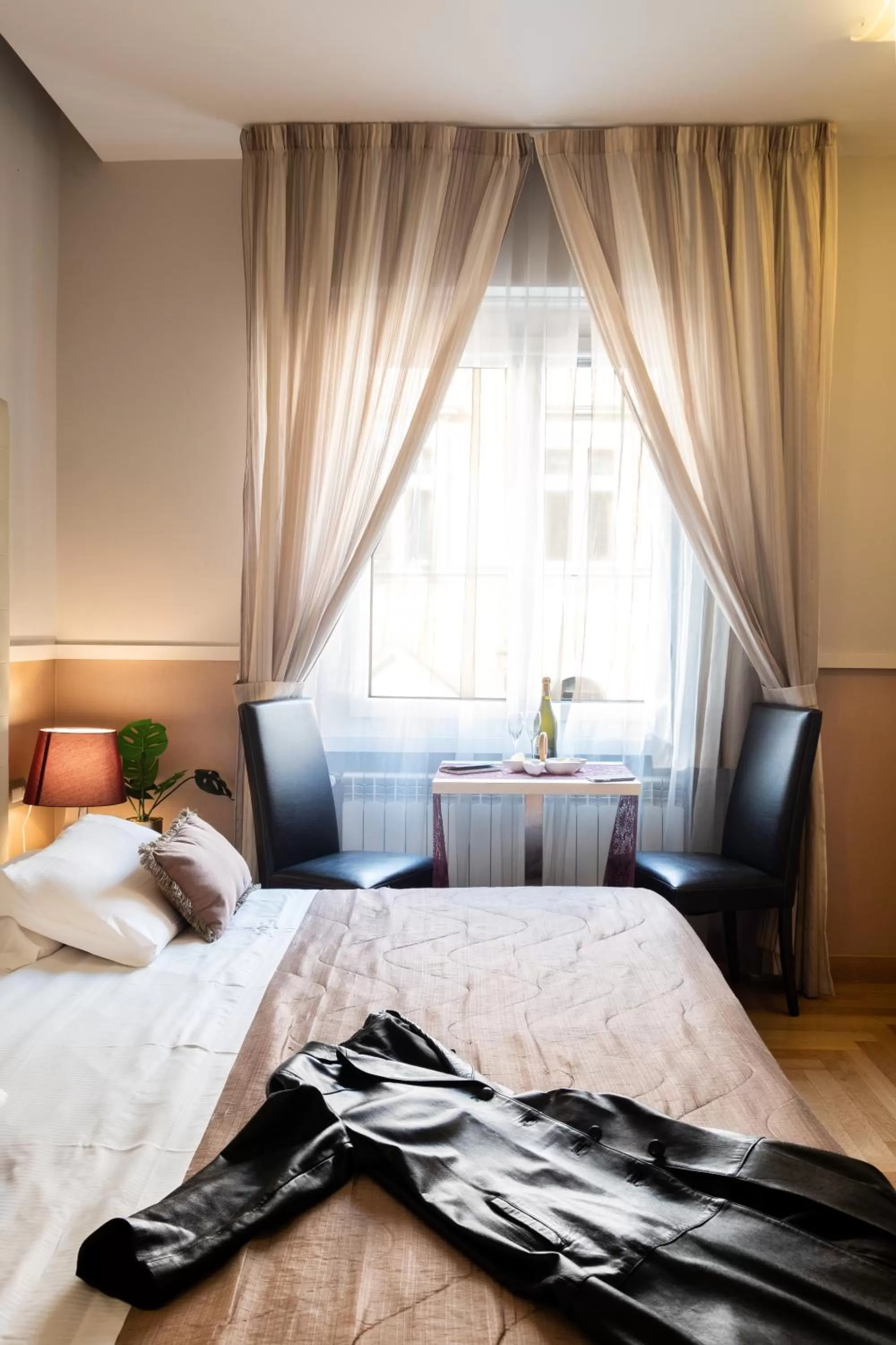 Bedroom, Bed in Rome River Inn