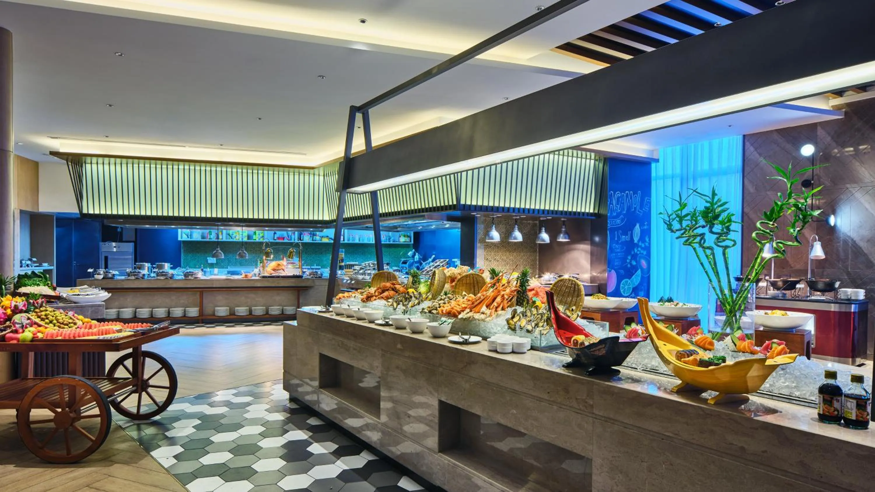 Restaurant/places to eat in Holiday Inn Xining Hot-Spring by IHG