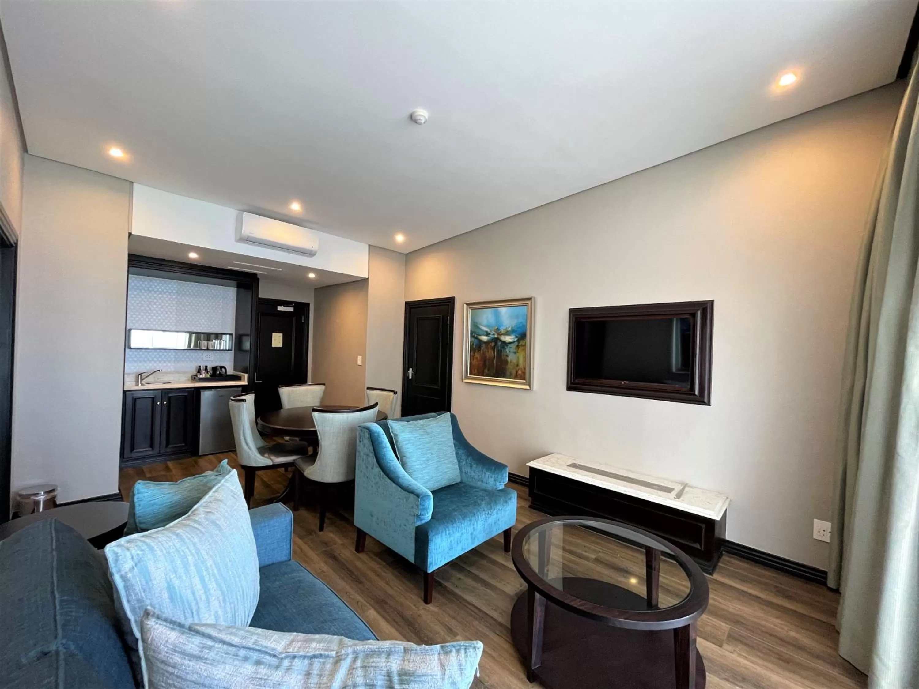 Seating area in Premier Hotel Cape Town