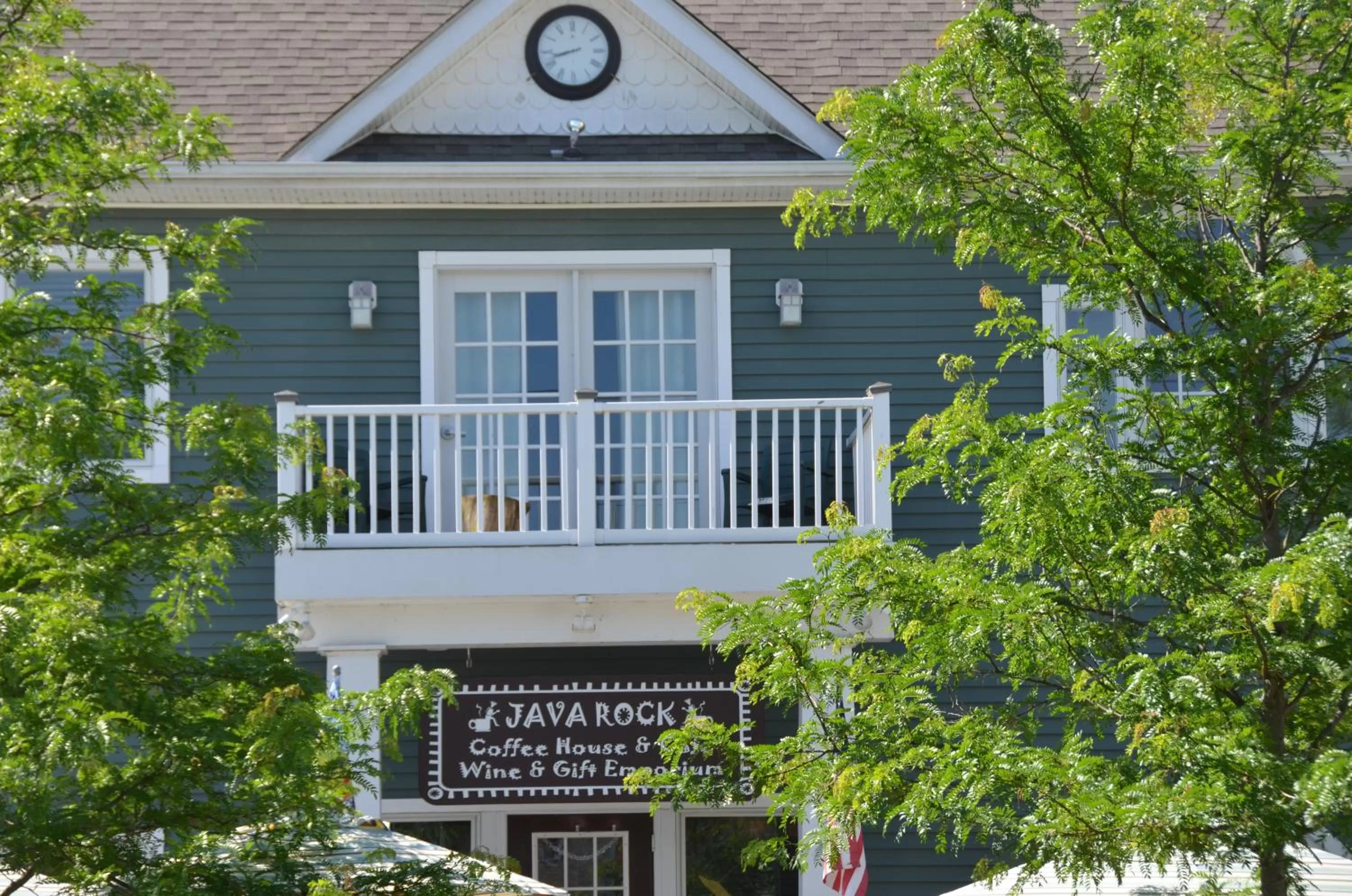 Inn at Huntingfield Creek