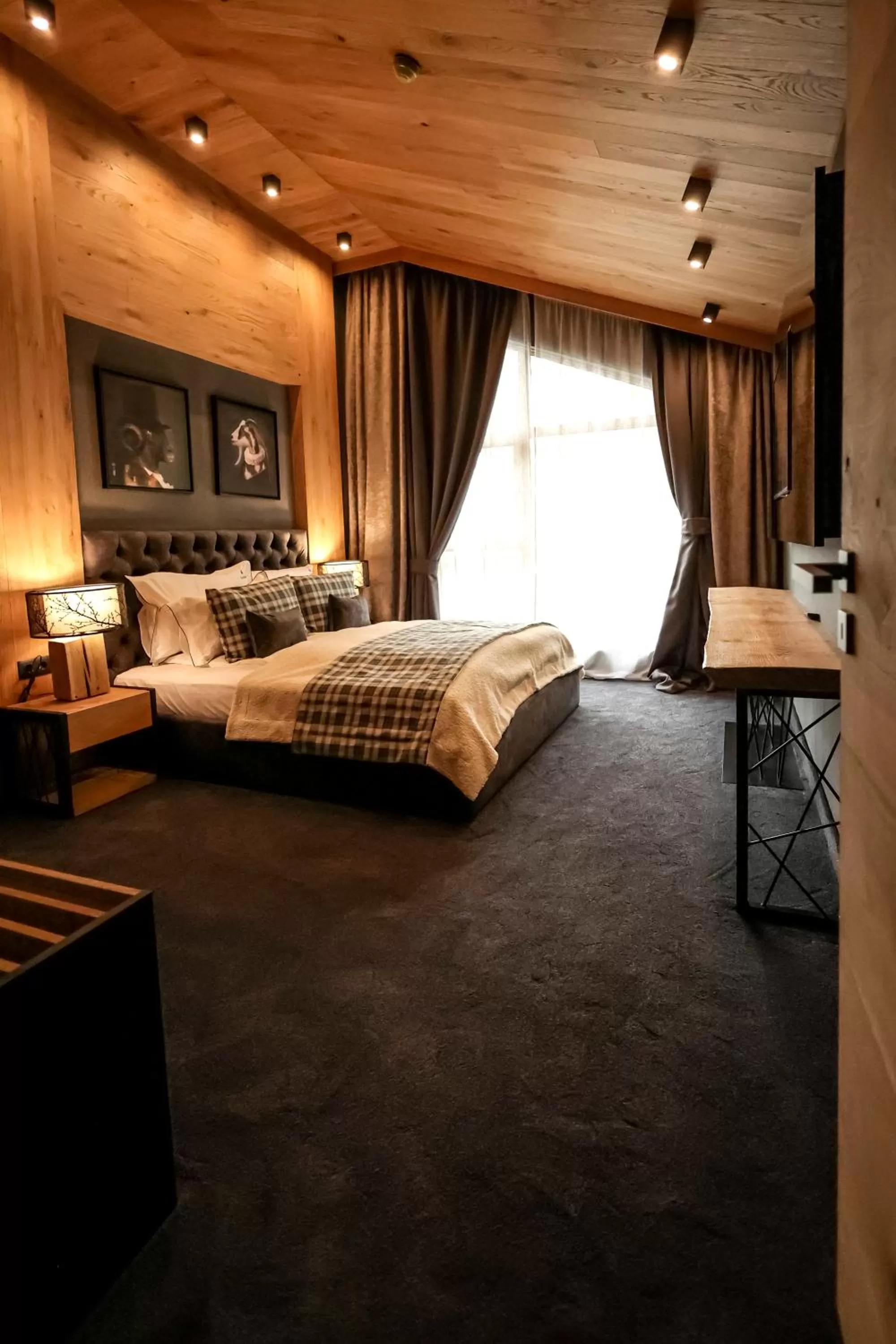 Bedroom, Bed in Kashmir Wellness & SPA Hotel Adults Only