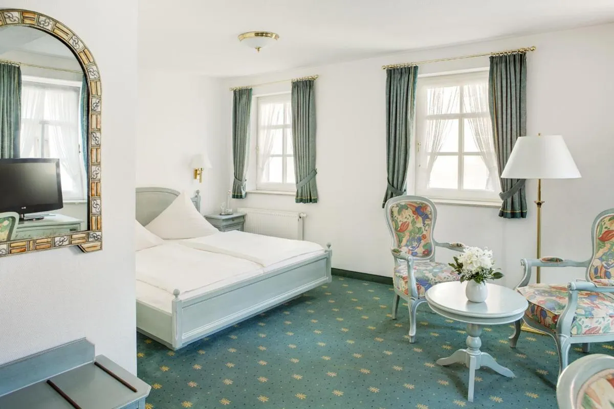 Photo of the whole room, Bed in Hotel GARNI Residenz Am Markt Meißen