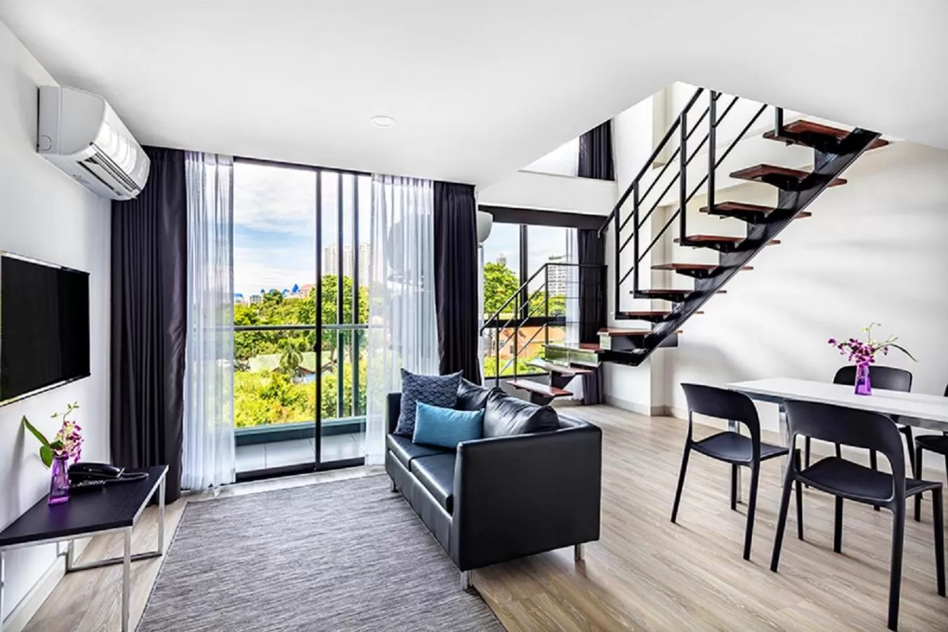 Living room in The Rizin