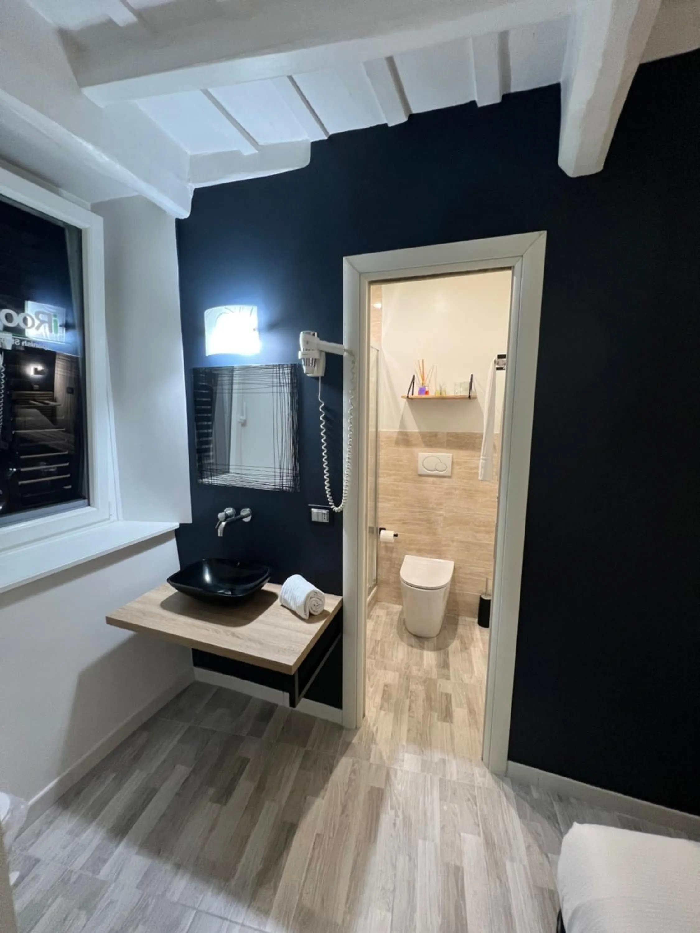 Bathroom in iRooms - Spanish Steps