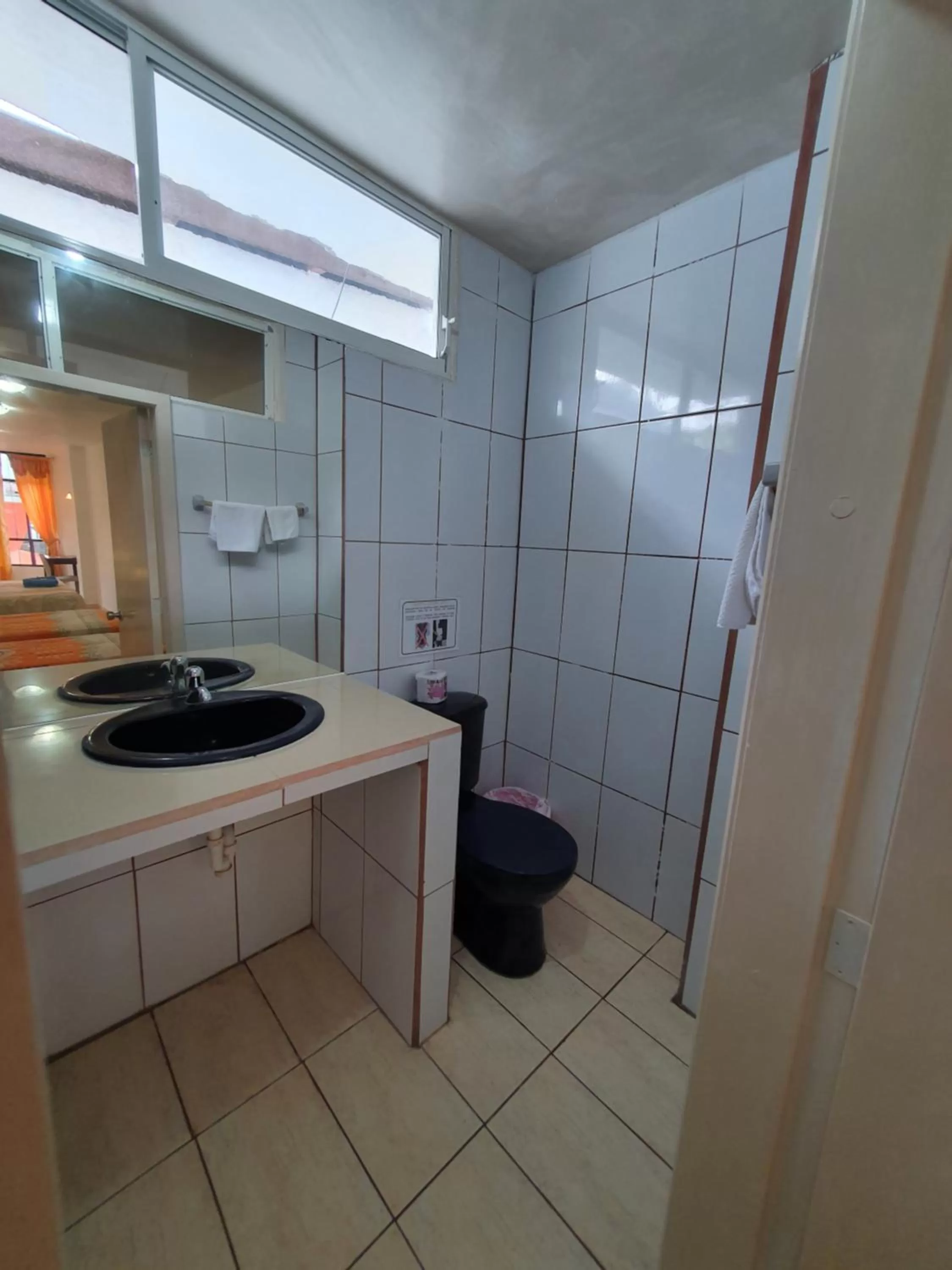 Bathroom in Hostal Cerro Azul