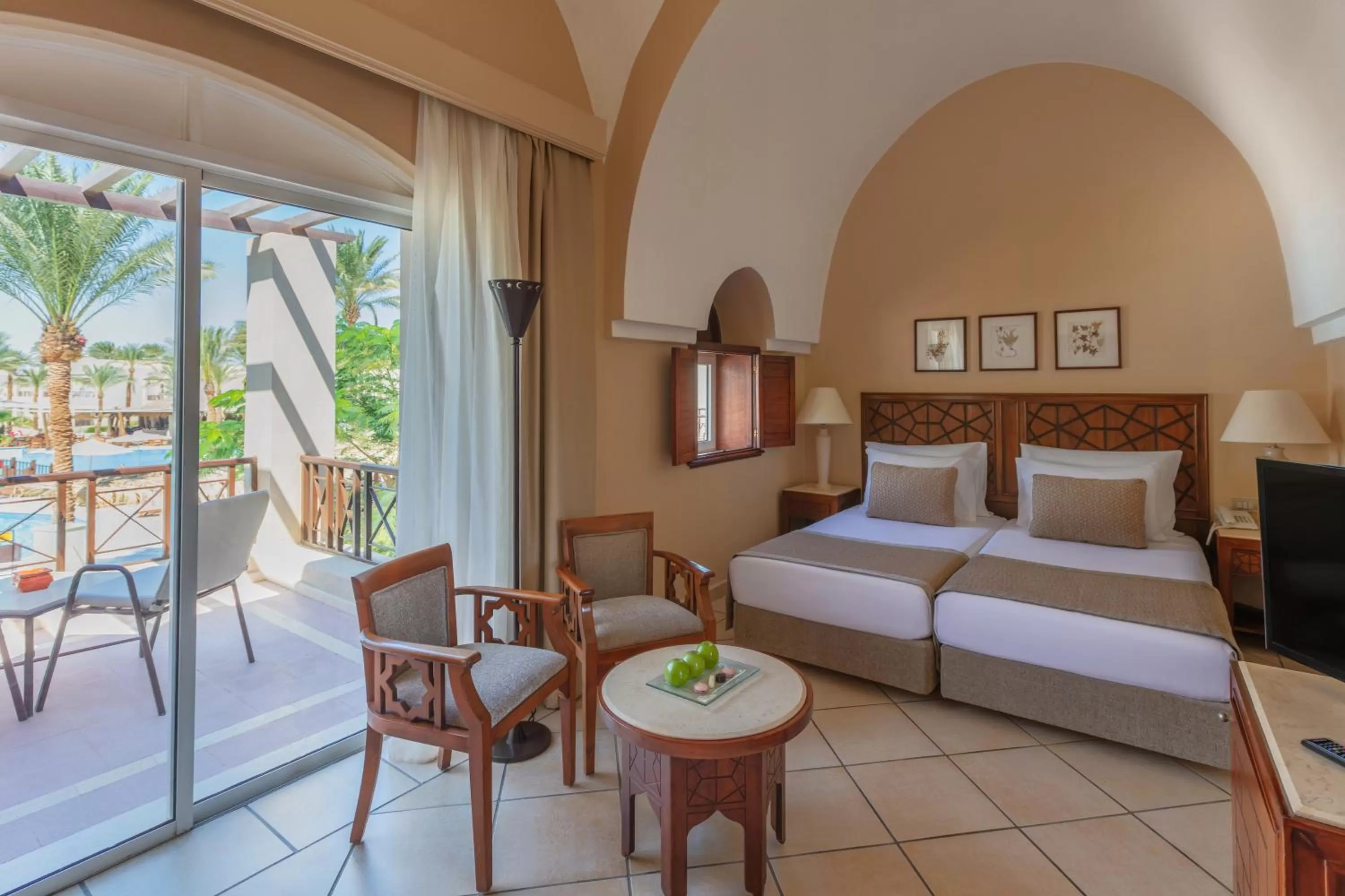 Bedroom, Bed in Iberotel Makadi Beach