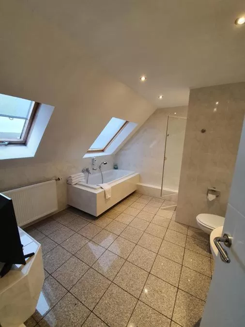 Bathroom in artHOTEL Bremen