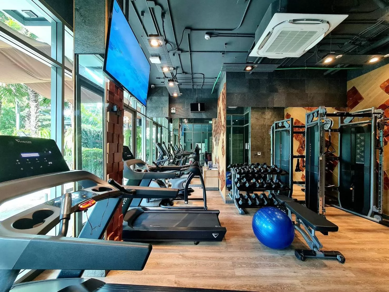 Fitness centre/facilities in AisanA Hotel Korat