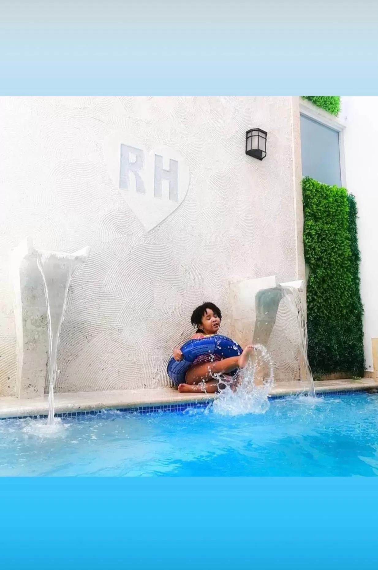 Swimming pool in RIG Puerto Malecón