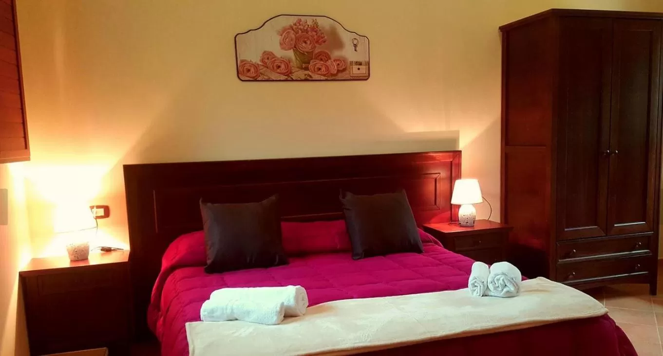 Bed in Green Park Hotel & Residence