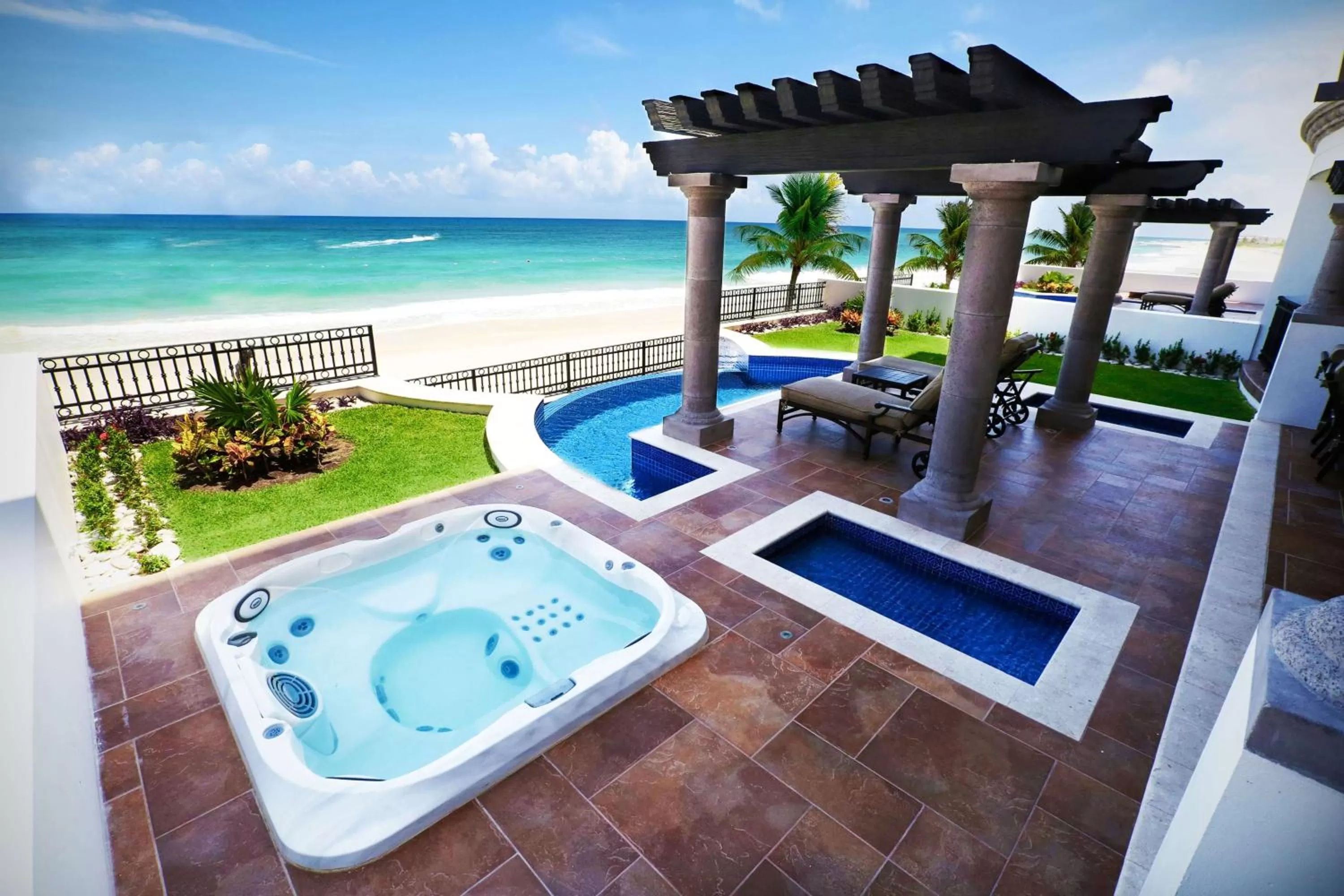 Balcony/Terrace in Grand Residences Riviera Cancun, All Inclusive