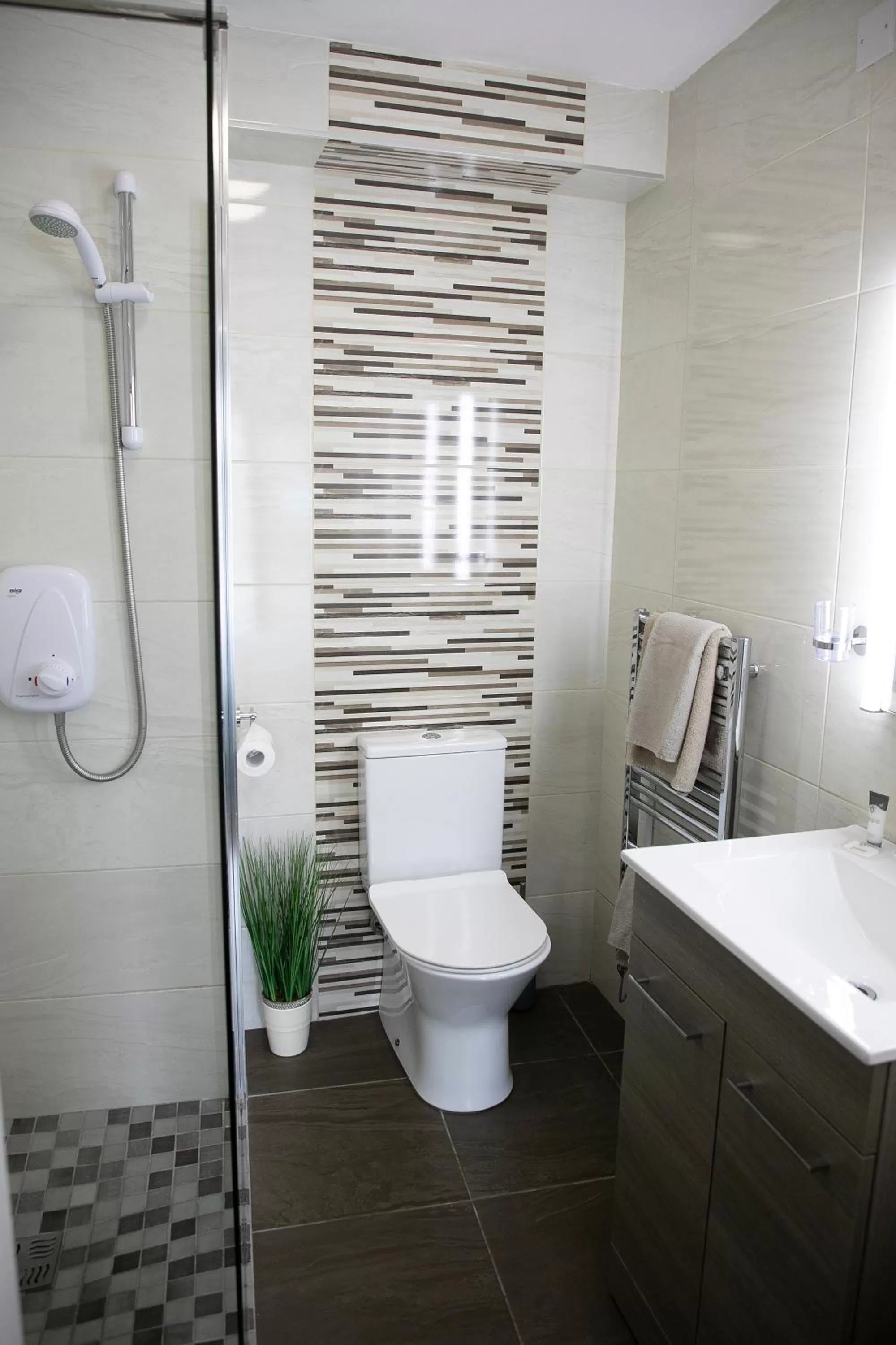 Arch House B&B & Apartments