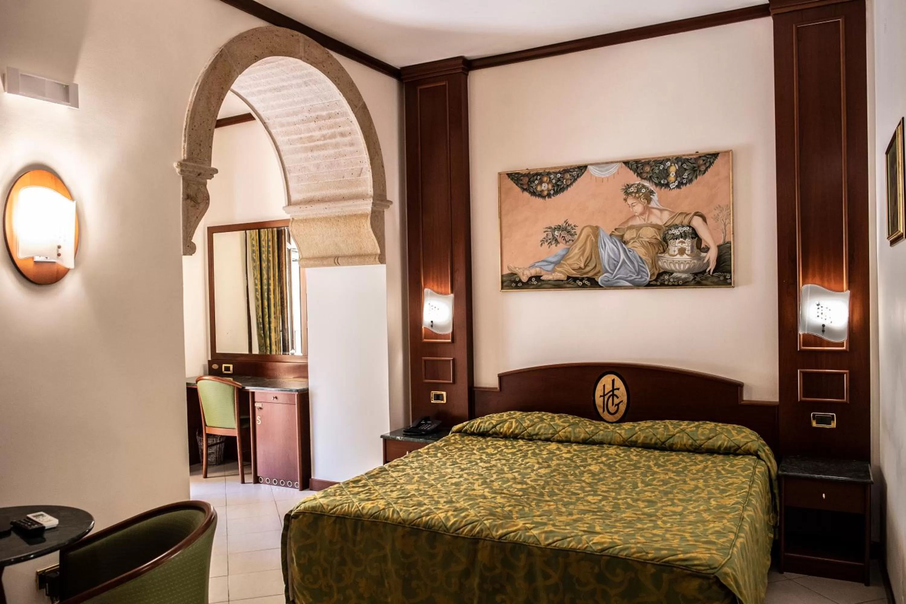 Garden view, Bed in Hotel Garibaldi