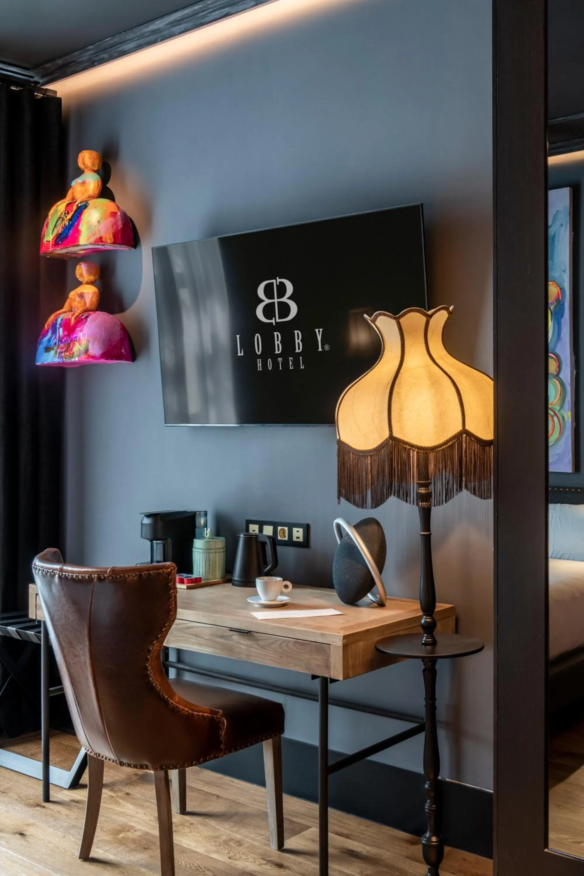 Seating area in Hotel Lobby