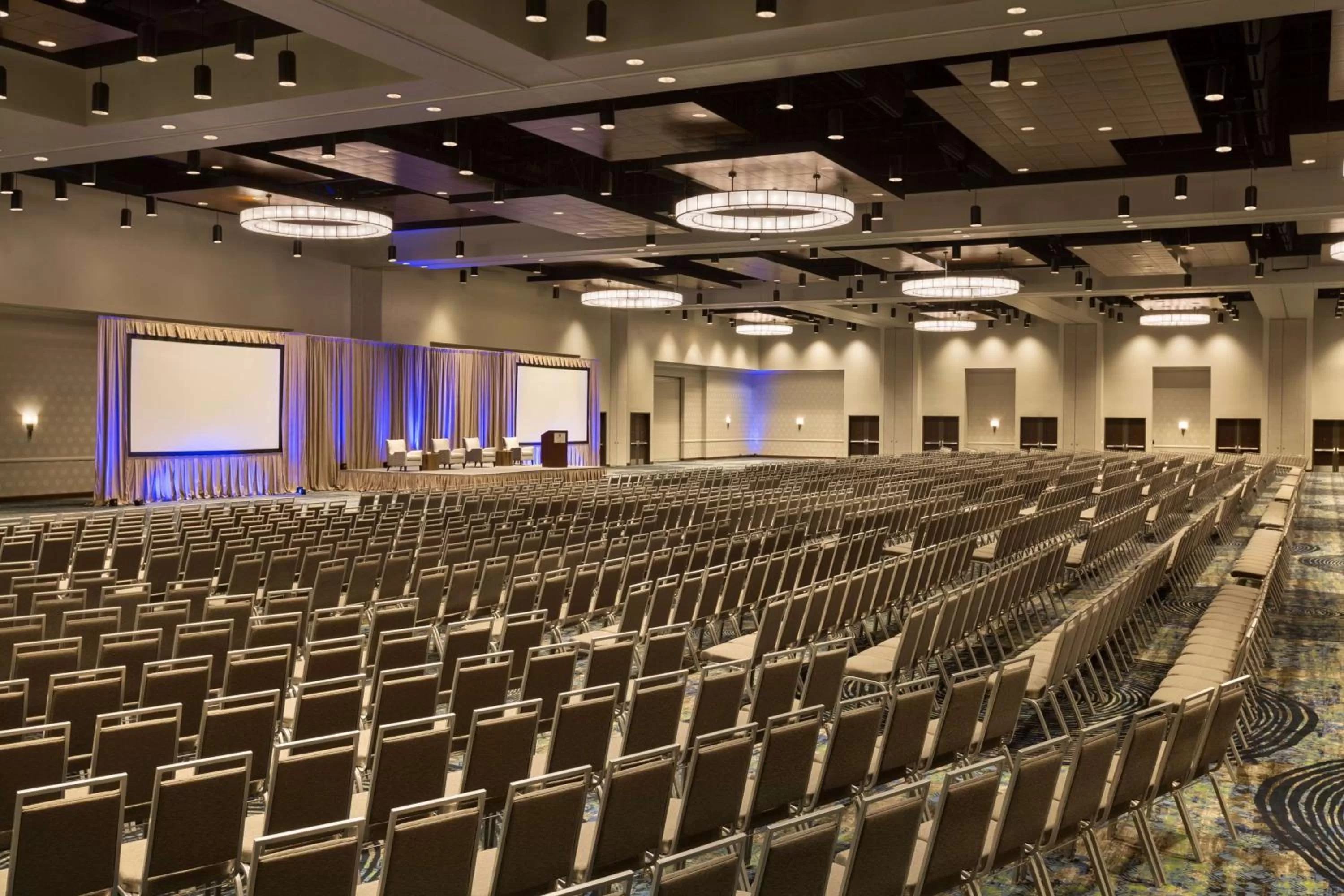 Meeting/conference room in Embassy Suites By Hilton Denton Convention Center