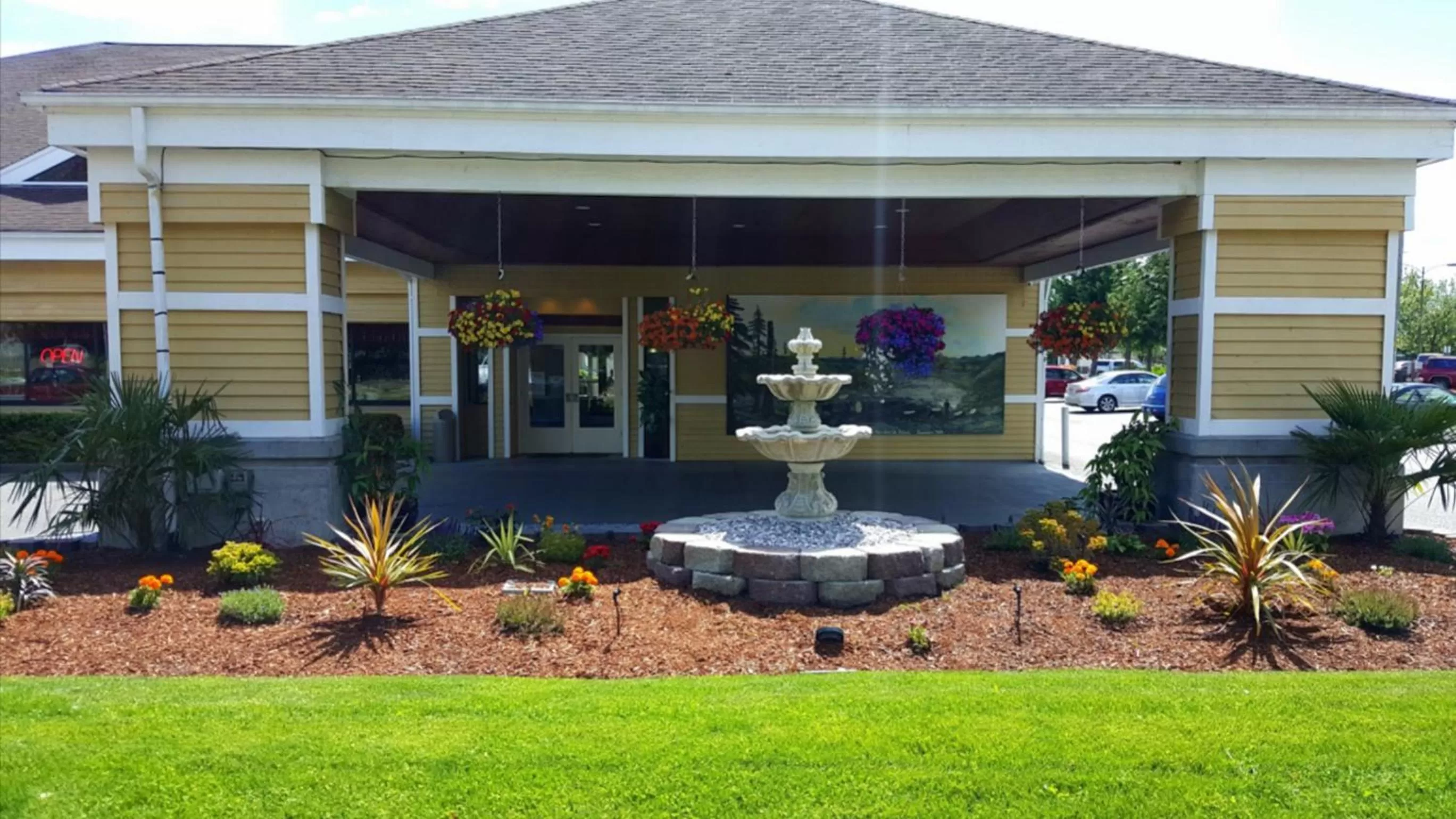 Facade/entrance in GuestHouse Inn Enumclaw