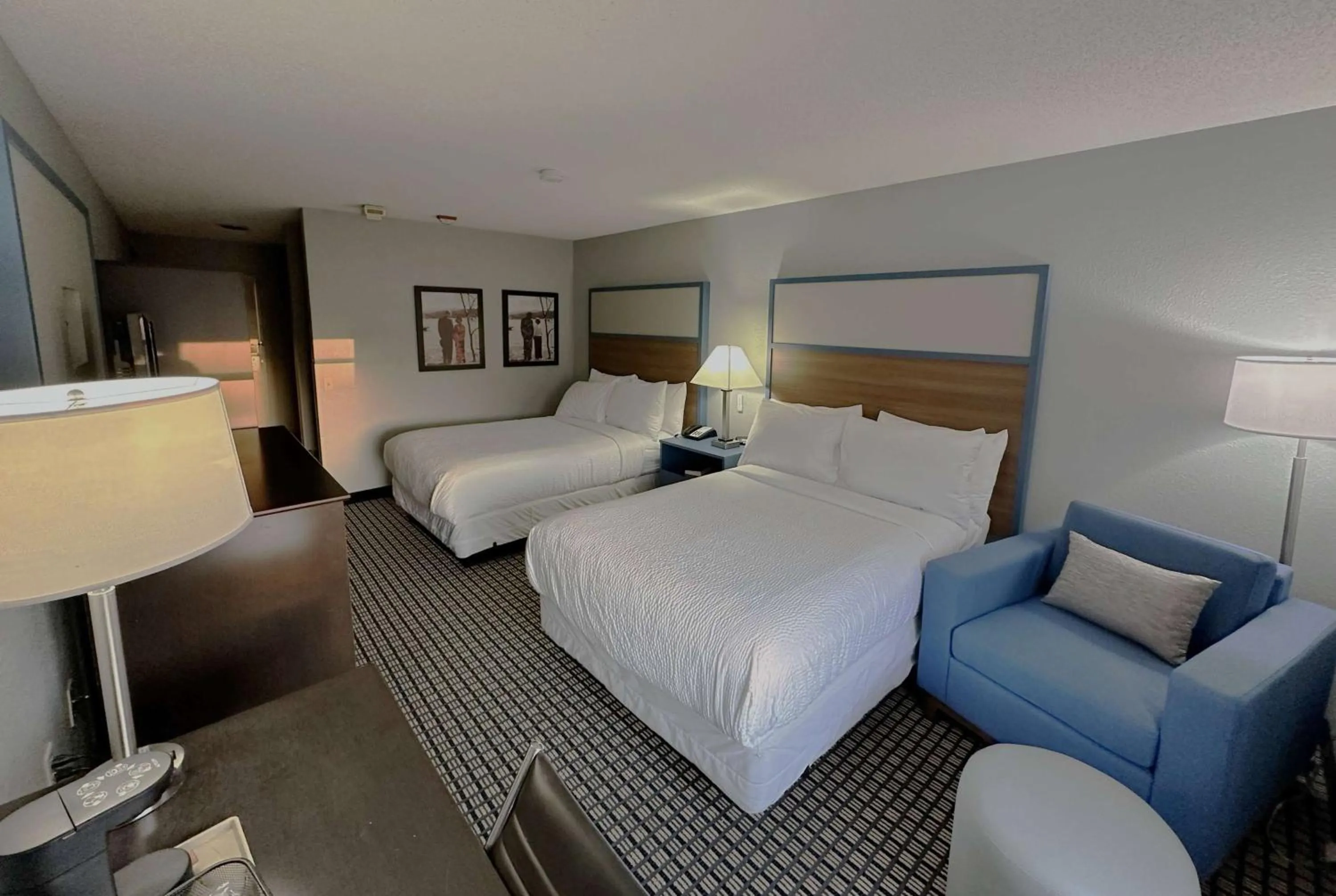 Photo of the whole room, Bed in Quality Inn Reedsburg