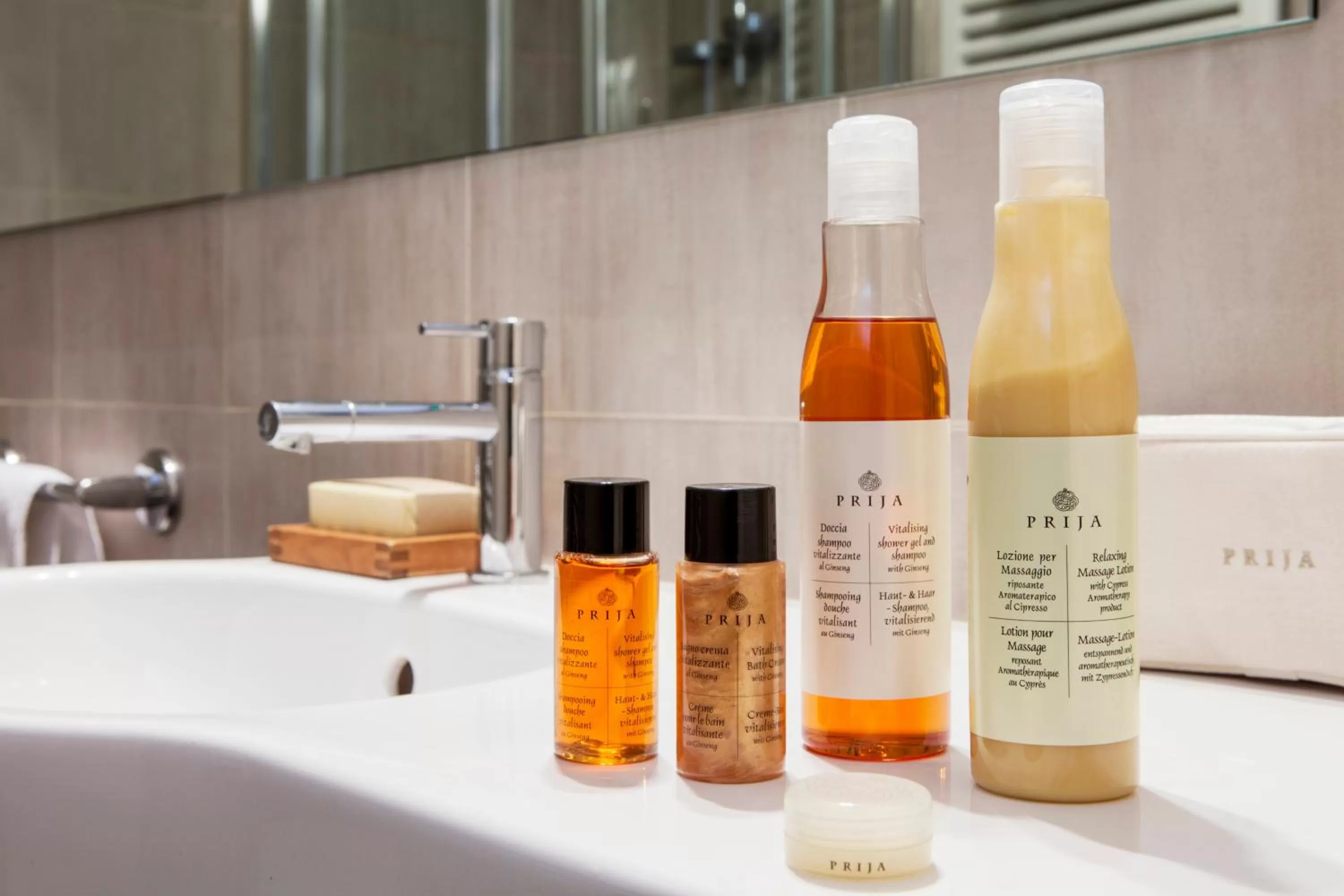 Bathroom in Hotel Hambros - Il Parco in Villa Banchieri