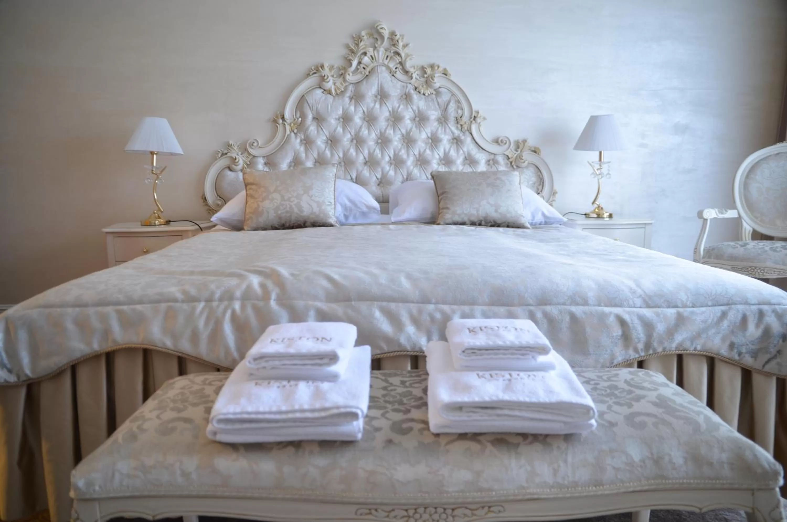 Photo of the whole room, Bed in Hotel Kiston