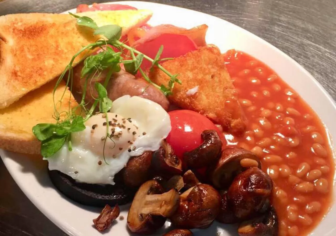 Restaurant/places to eat in The Coach House Inn