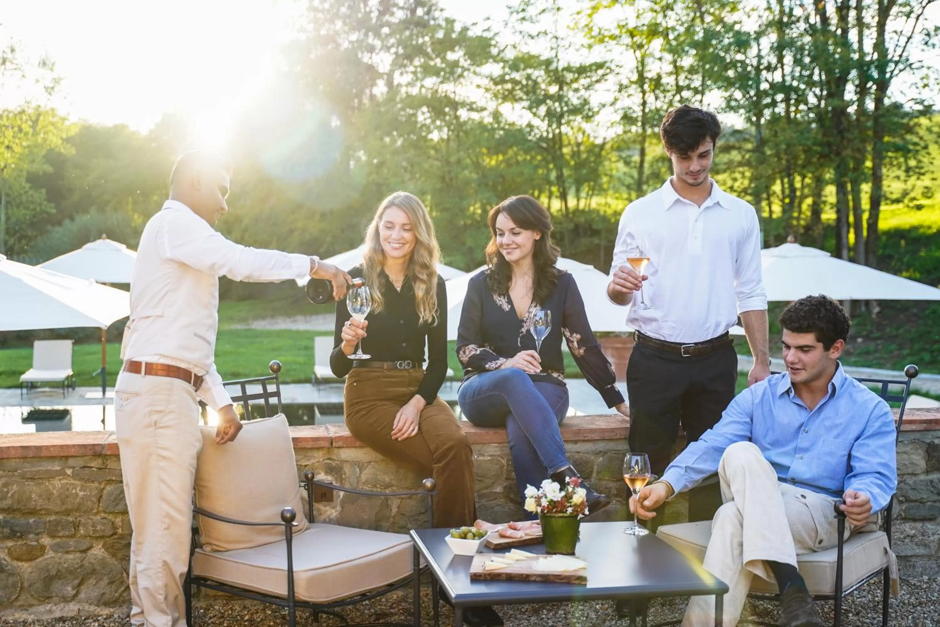 Restaurant/places to eat in Viesca Toscana Suites & Villas