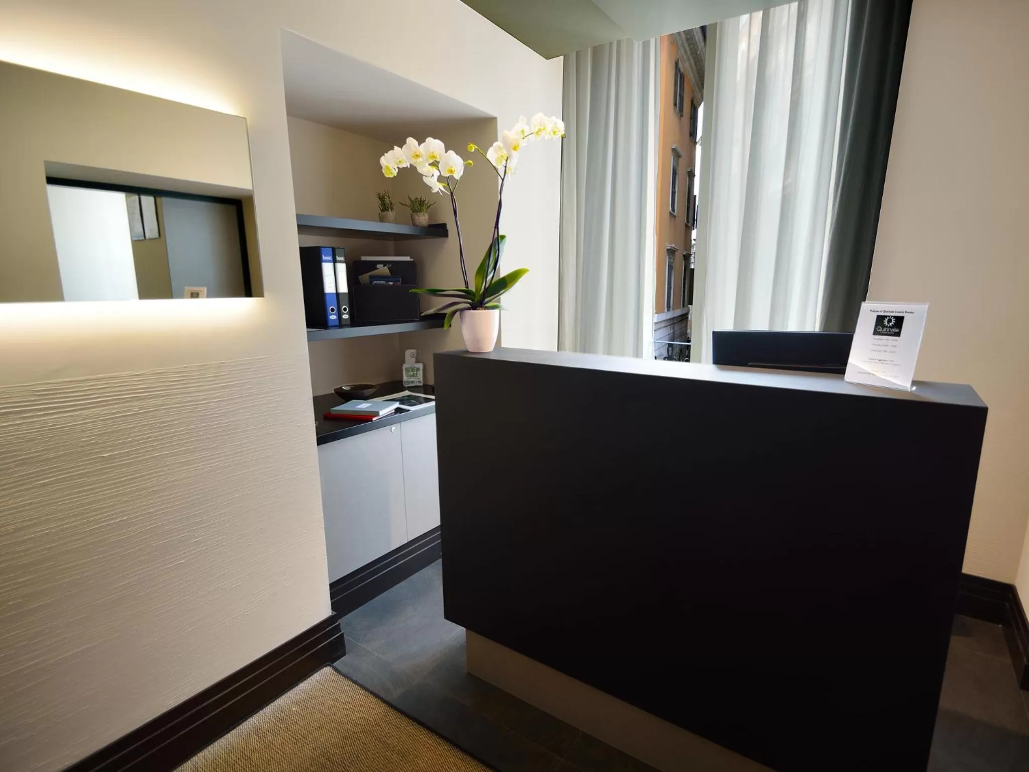 Lobby or reception in Quirinale Luxury Rooms