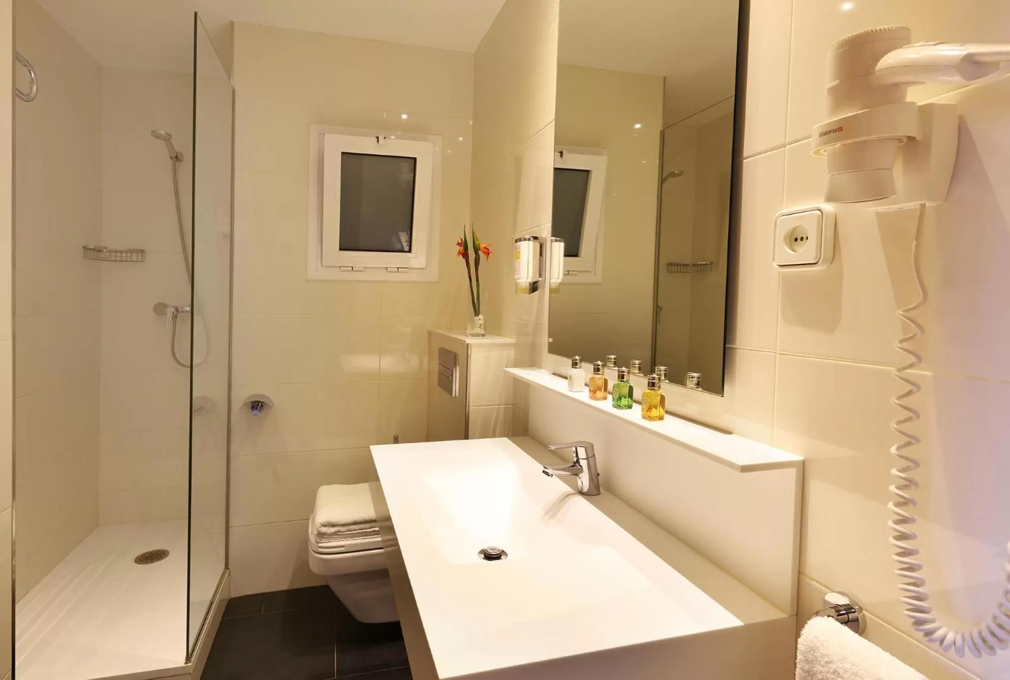 Shower in Aparthotel Solifemar